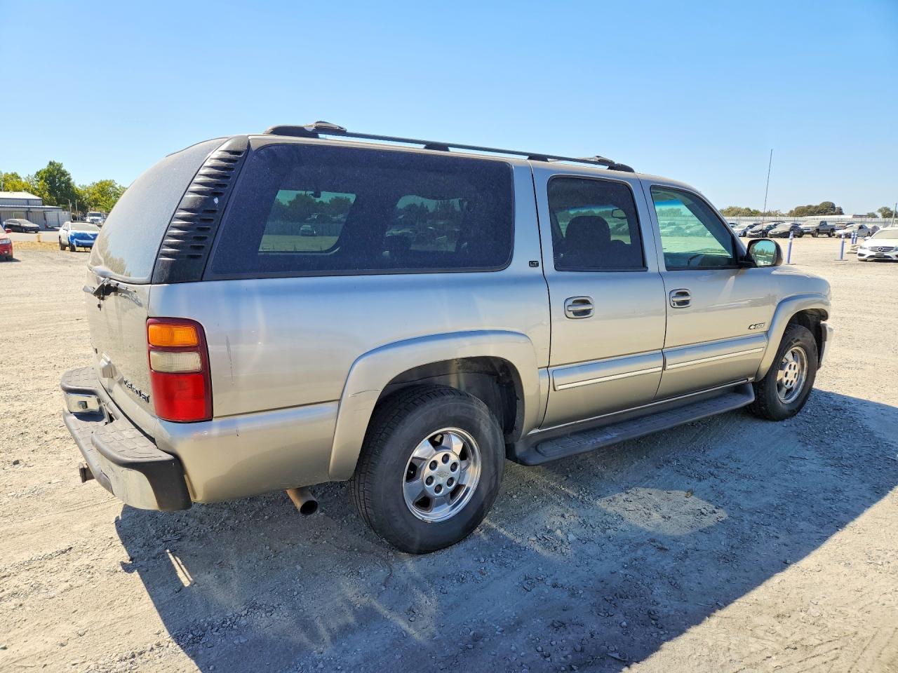2000 Chevrolet Suburban K1500 Желто-коричневый vin: 3GNFK16T5YG151958
