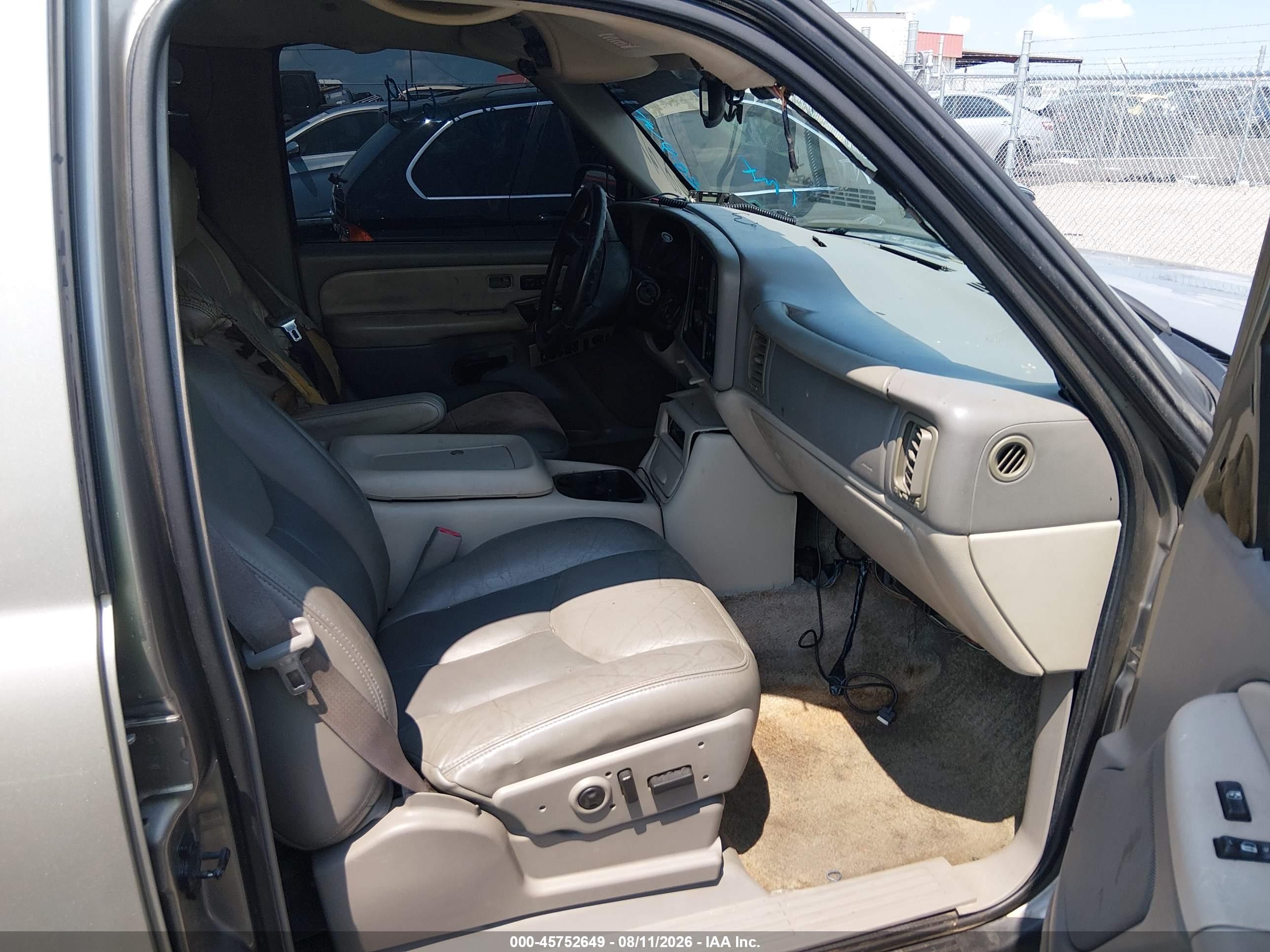 2000 Chevrolet Suburban 1500 Lt Pewter vin: 3GNFK16T5YG219885