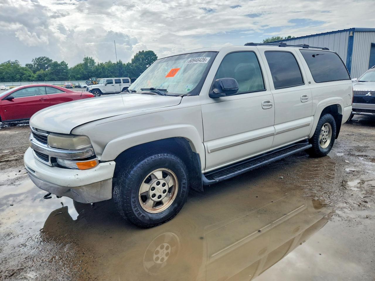 2001 Chevrolet Suburban K1500 White vin: 3GNFK16T61G228066