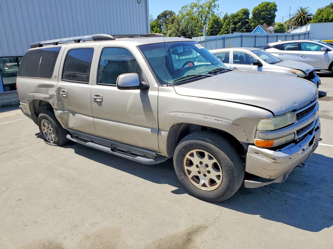 2004 Chev Suburban K1500 Бежевый vin: 3GNFK16T74G257368