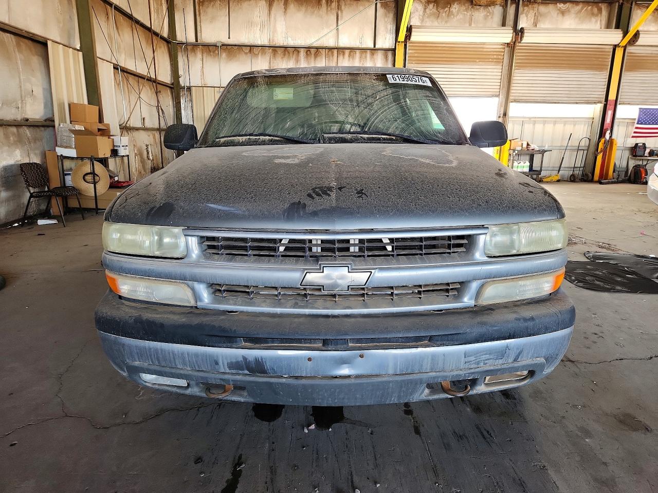 2001 Chevrolet Suburban K1500 Серый vin: 3GNFK16T81G196608