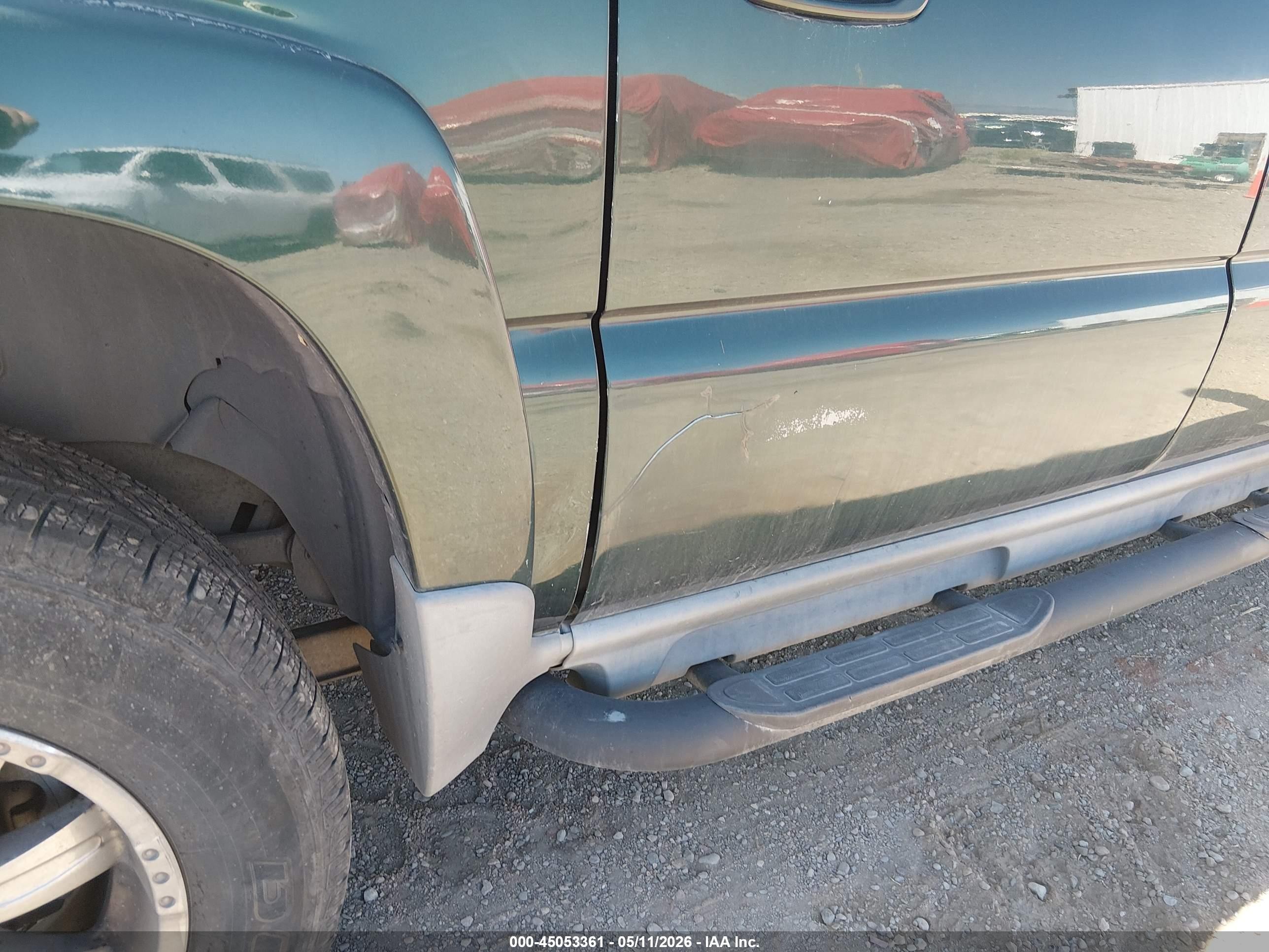 2003 Chevrolet Suburban 1500 Z71 Зеленый vin: 3GNFK16T93G284005