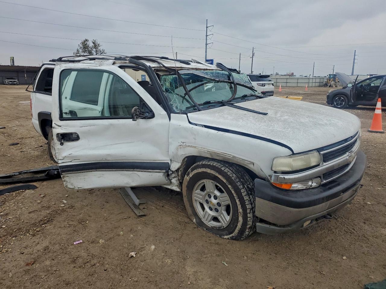 2000 Chevrolet Suburban K1500 White vin: 3GNFK16TXYG170988