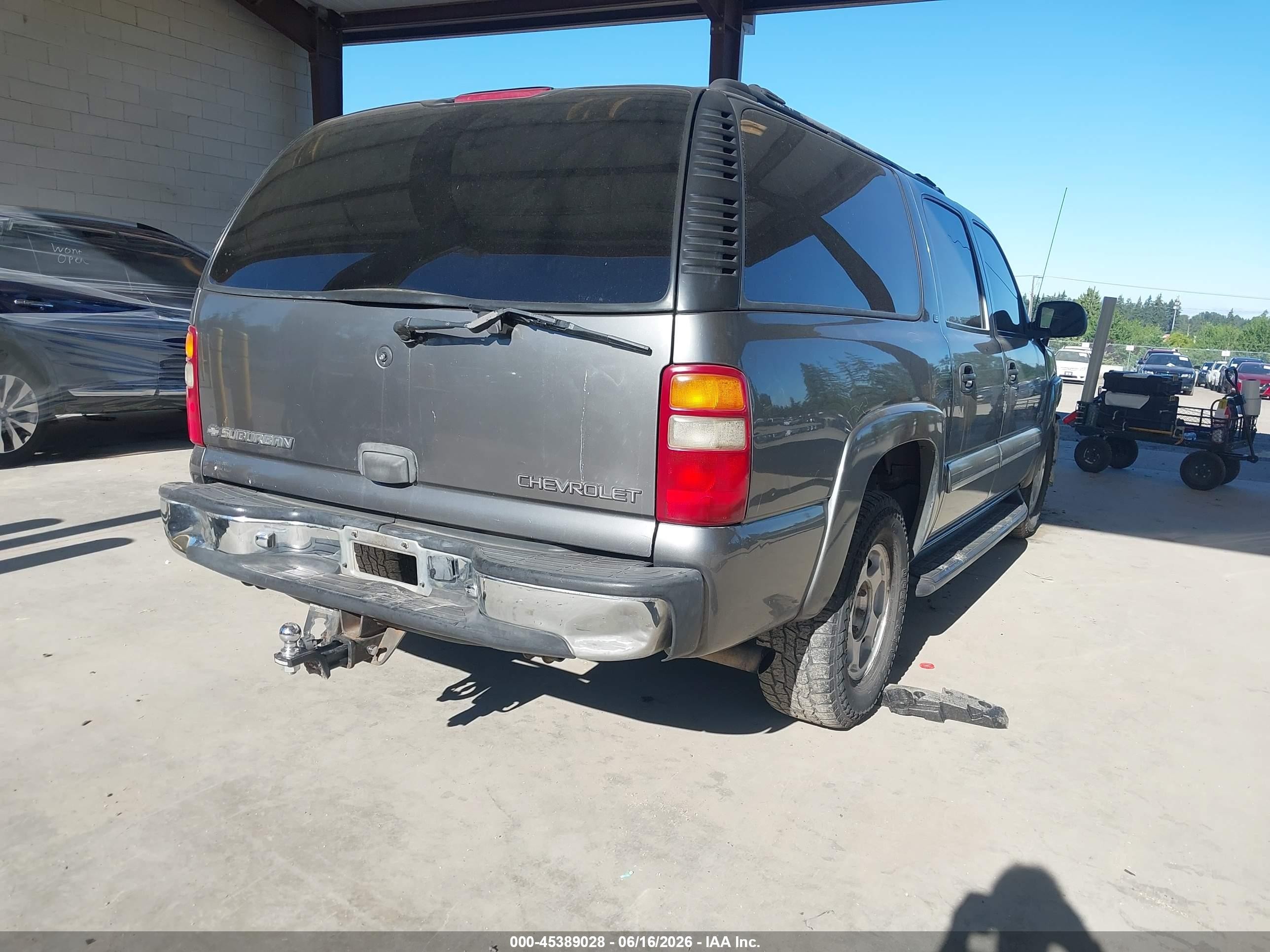 2000 Chevrolet Suburban 1500 Ls Серый vin: 3GNFK16TXYG213452