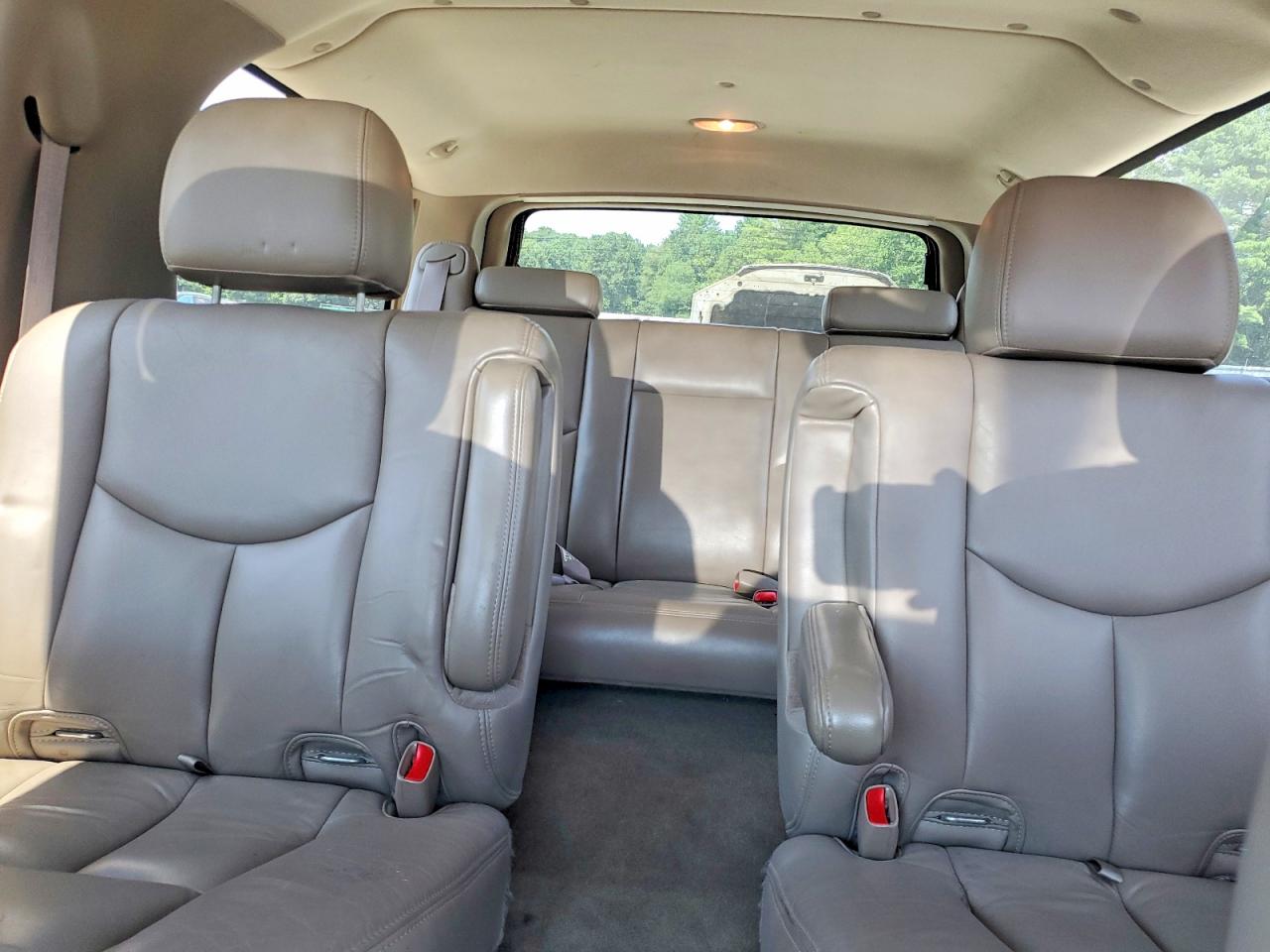 2006 Chevrolet Suburban K1500 Black vin: 3GNFK16U76G115534