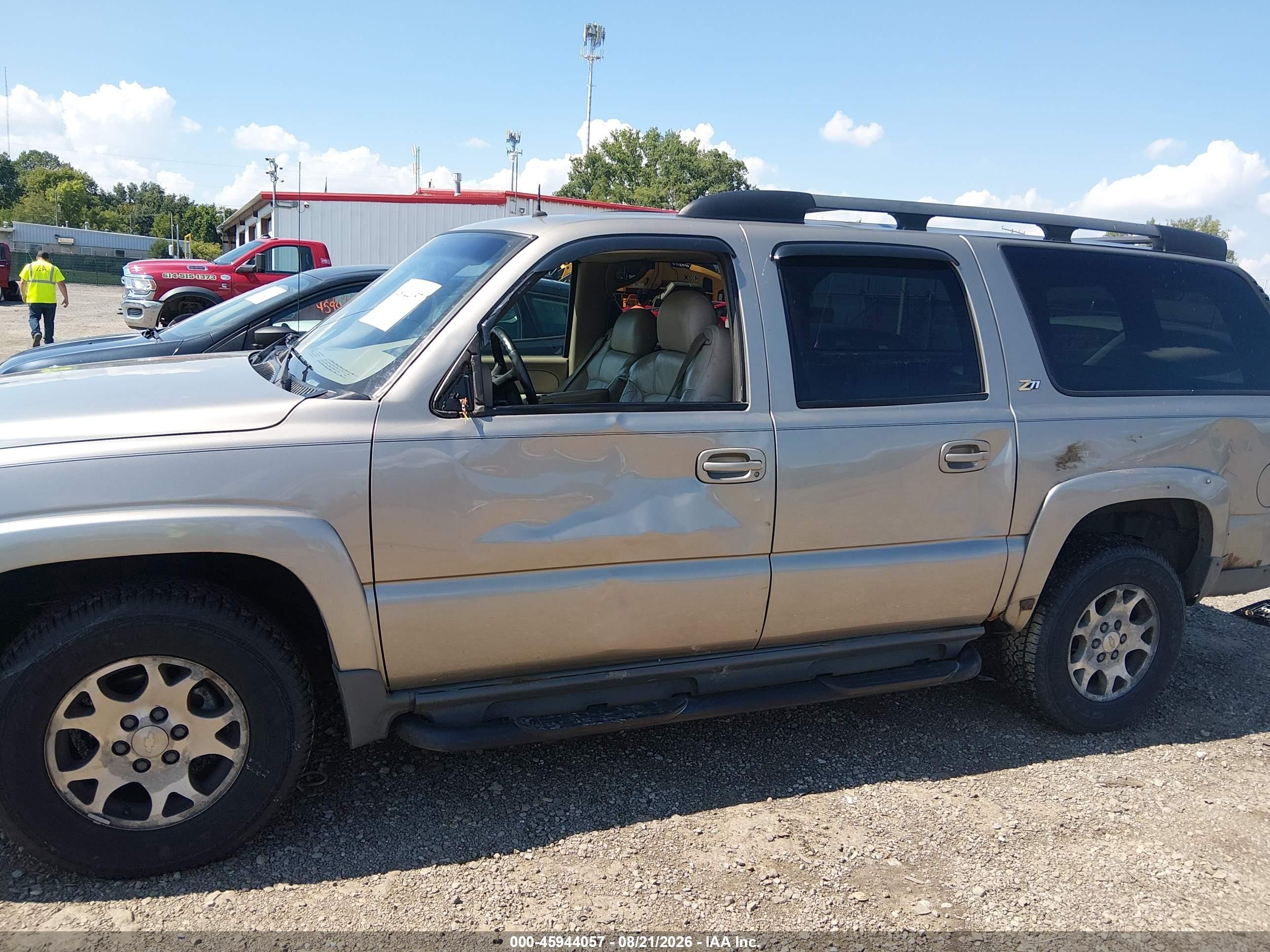 2002 Chevrolet Suburban 1500 Z71 Tan vin: 3GNFK16Z02G189884