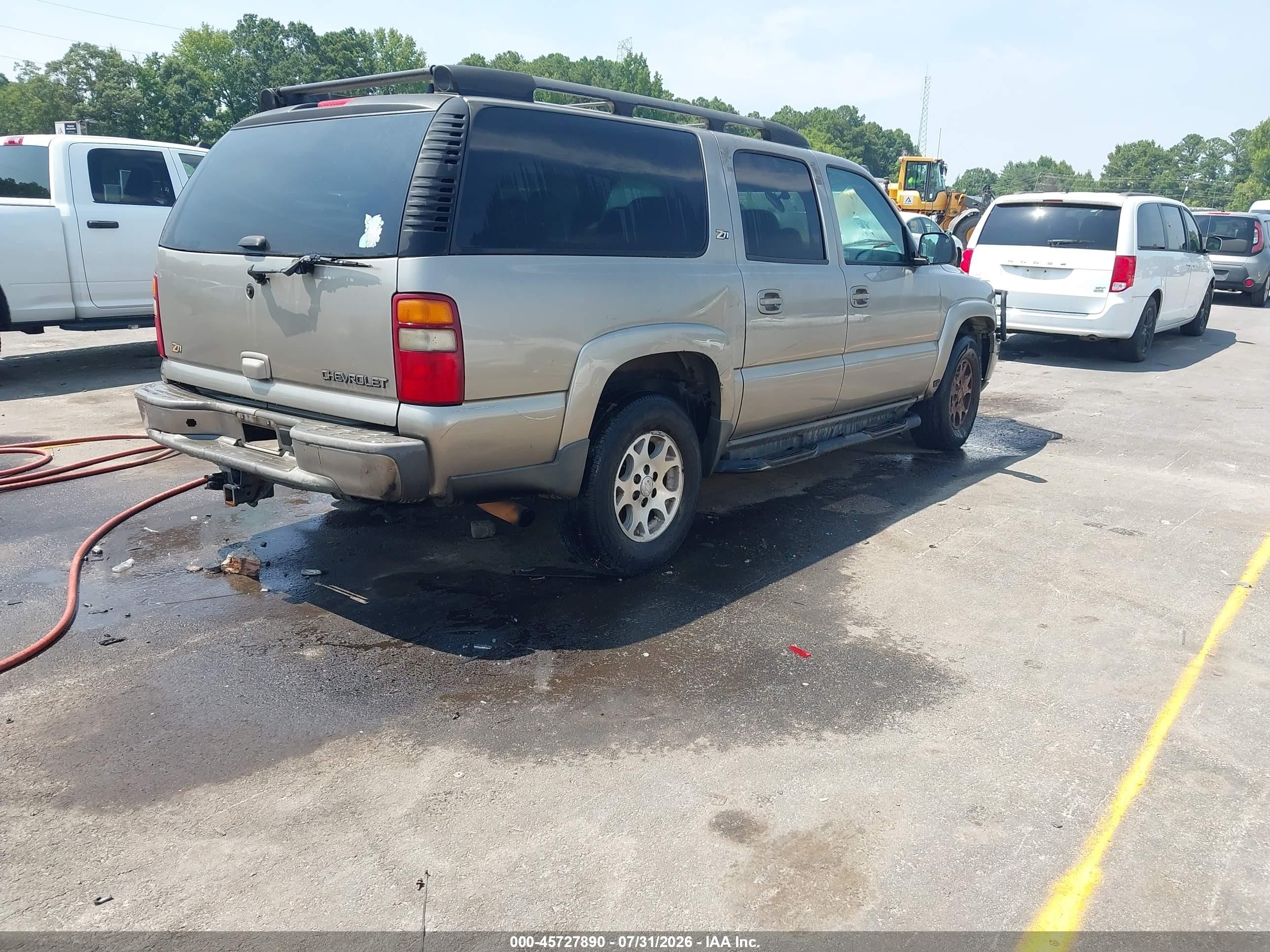 2002 Chevrolet Suburban 1500 Z71 Бежевый vin: 3GNFK16Z02G267712