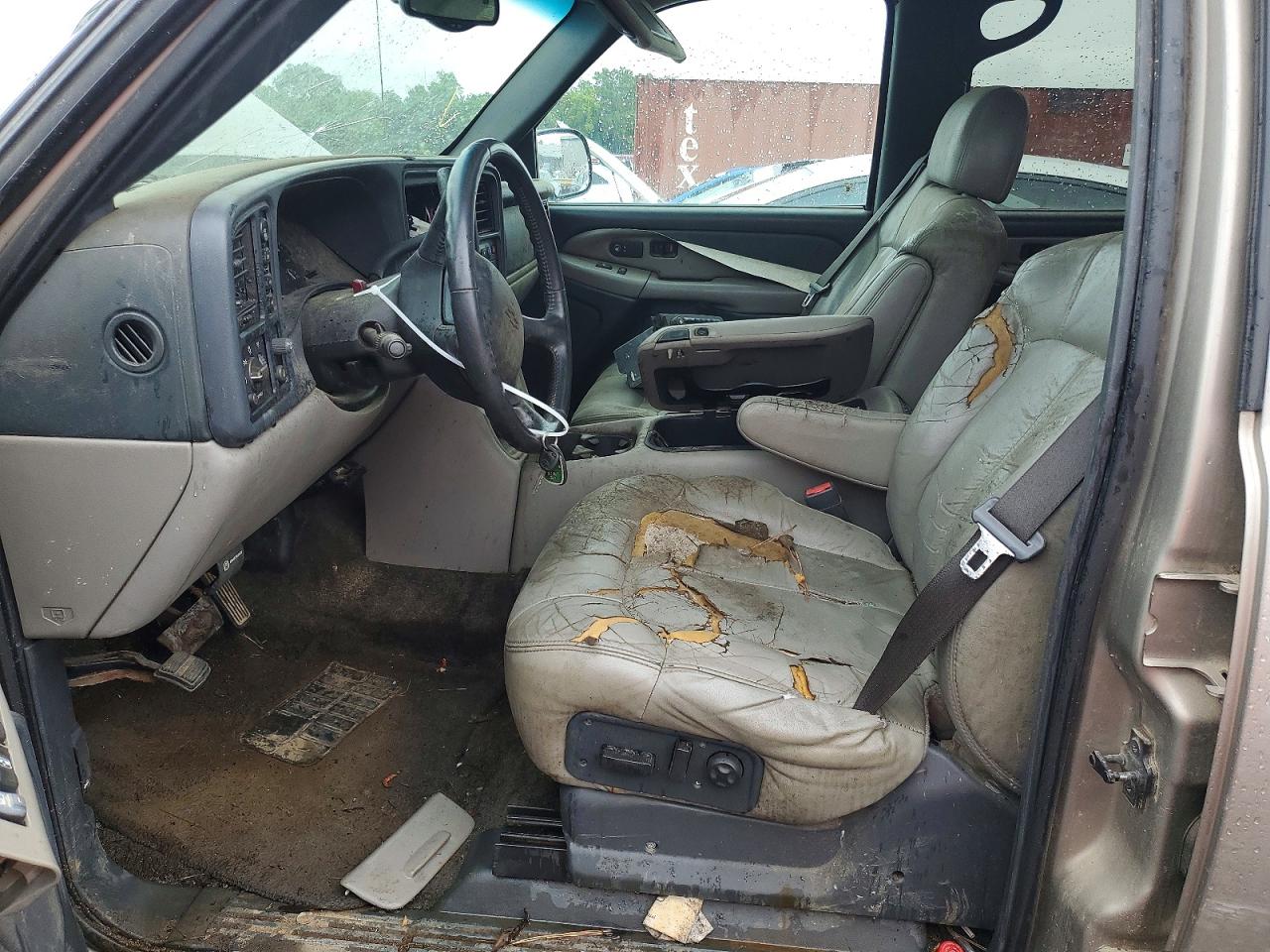 2002 Chevrolet Suburban K1500 Tan vin: 3GNFK16Z02G330596