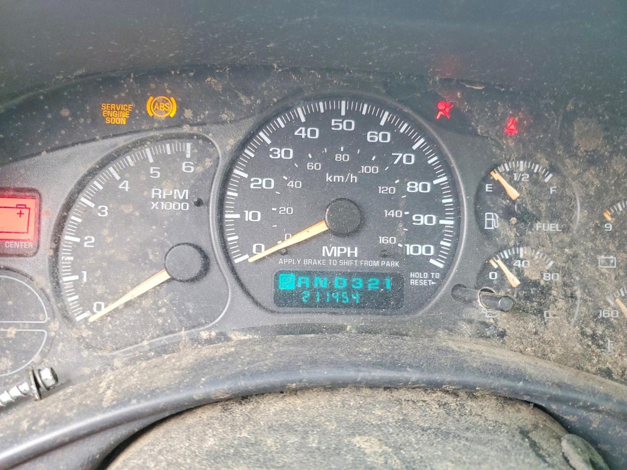 2002 Chevrolet Suburban K1500 Tan vin: 3GNFK16Z02G330596