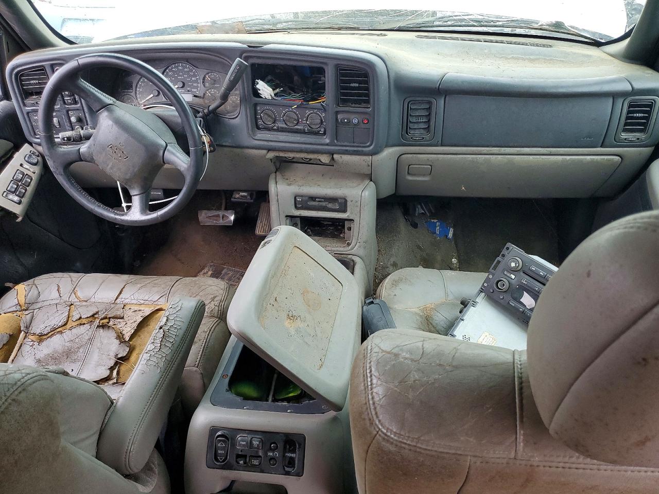 2002 Chevrolet Suburban K1500 Tan vin: 3GNFK16Z02G330596