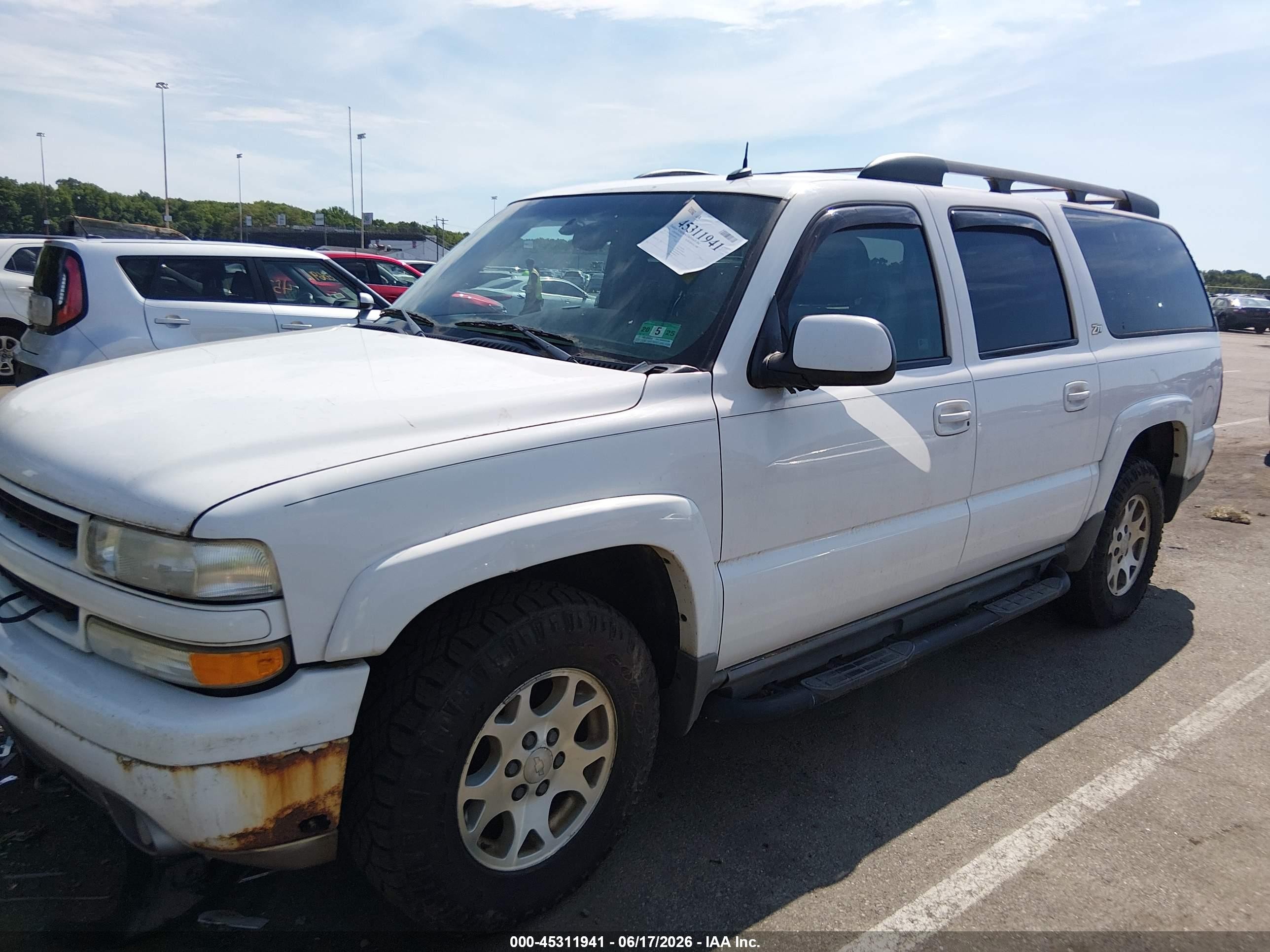 2003 Chevrolet Suburban 1500 Z71 White vin: 3GNFK16Z13G202000