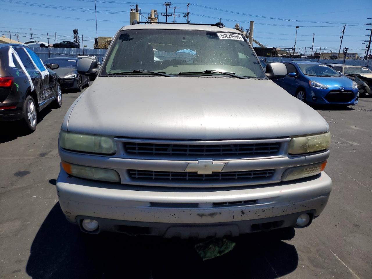2005 Chevrolet Suburban K1500 Gray vin: 3GNFK16Z15G130296