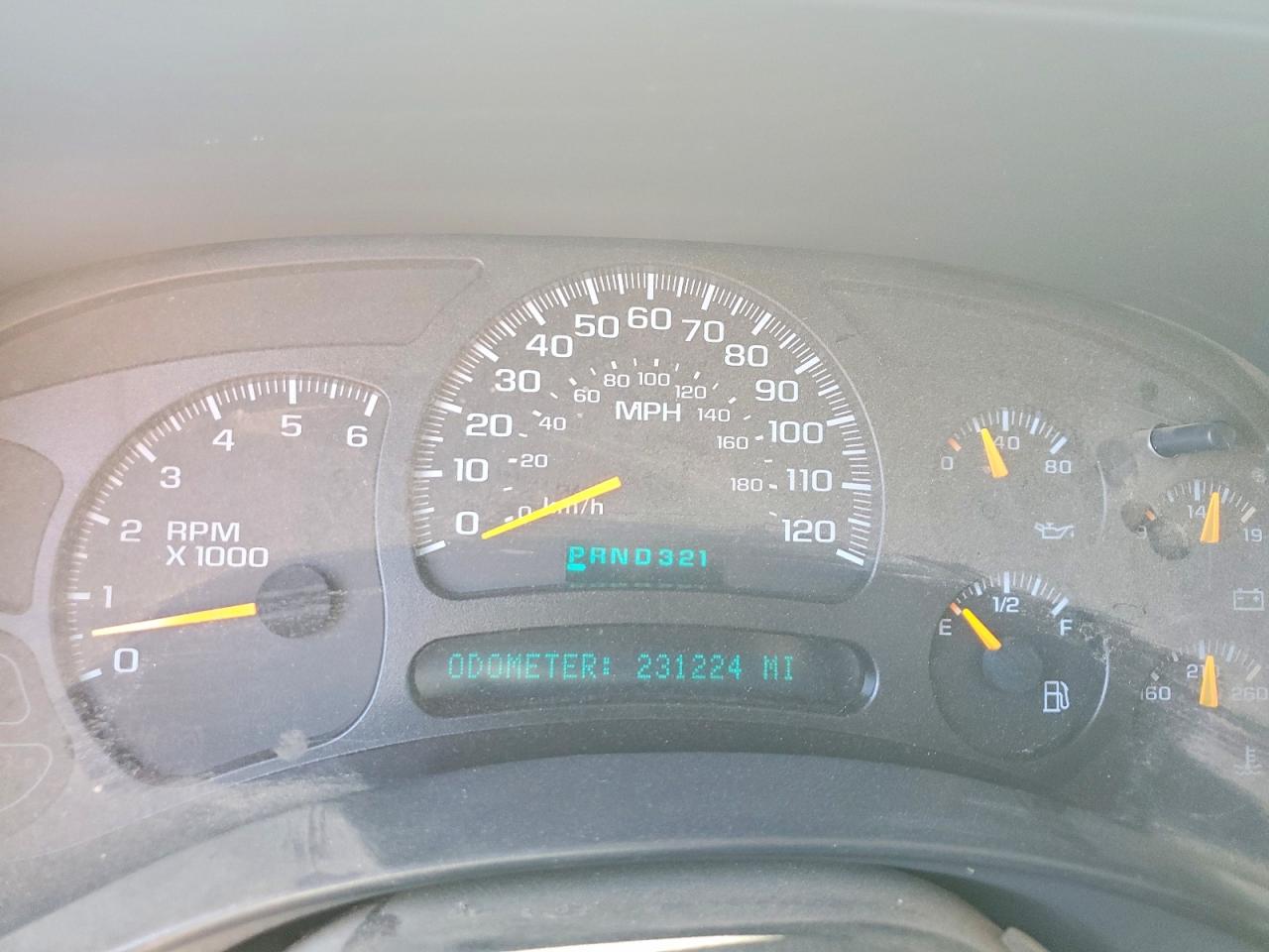 2005 Chevrolet Suburban K1500 Gray vin: 3GNFK16Z15G130296