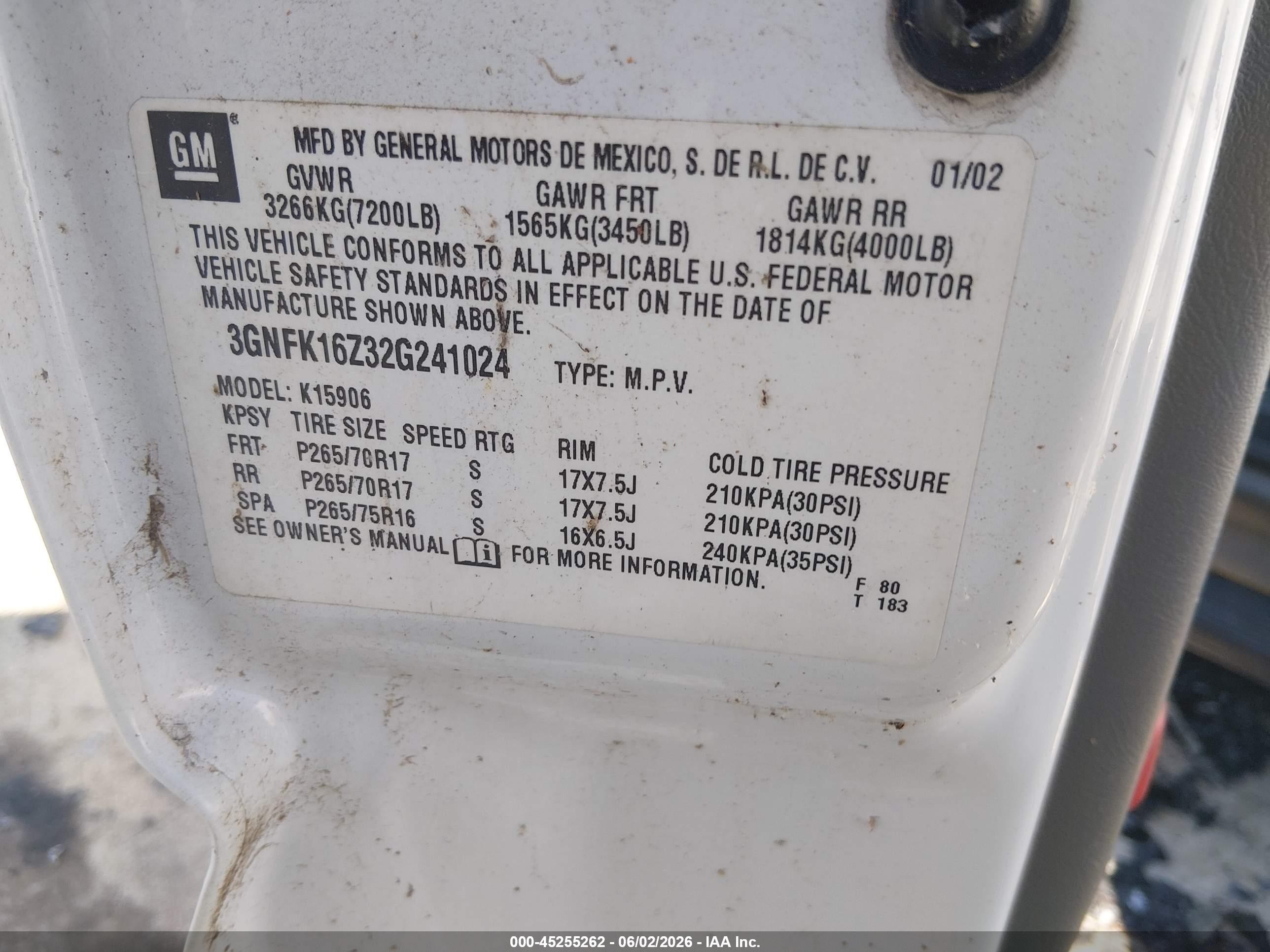 2002 Chevrolet Suburban 1500 Z71 White vin: 3GNFK16Z32G241024