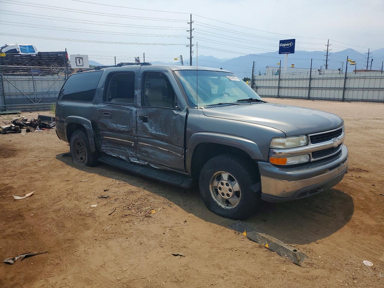 2002 Chevrolet Suburban K1500 Beige vin: 3GNFK16Z32G257661