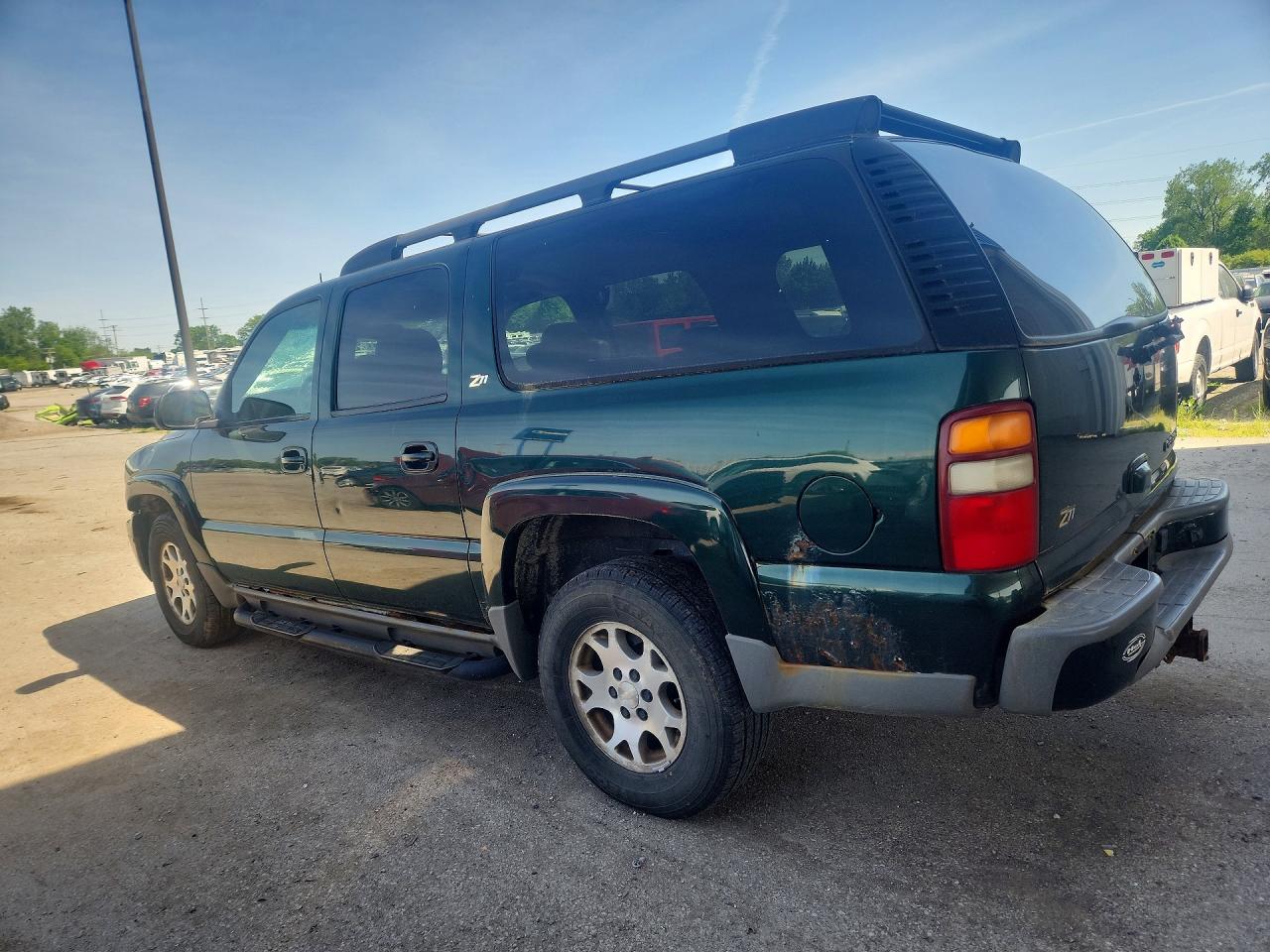 2002 Chevrolet Suburban K1500 Green vin: 3GNFK16Z32G314294