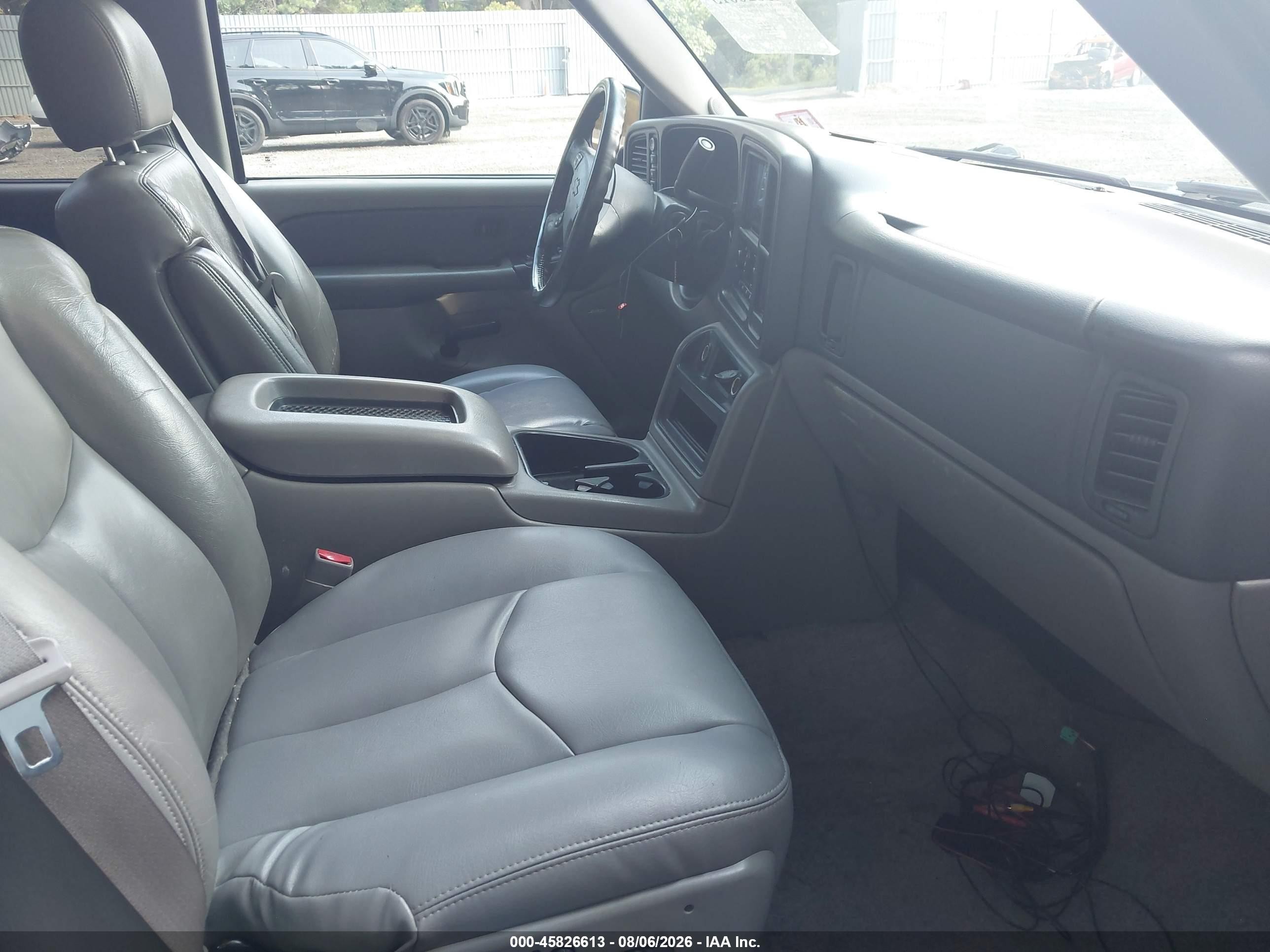 2003 Chevrolet Suburban 1500 Lt Gray vin: 3GNFK16Z33G230347