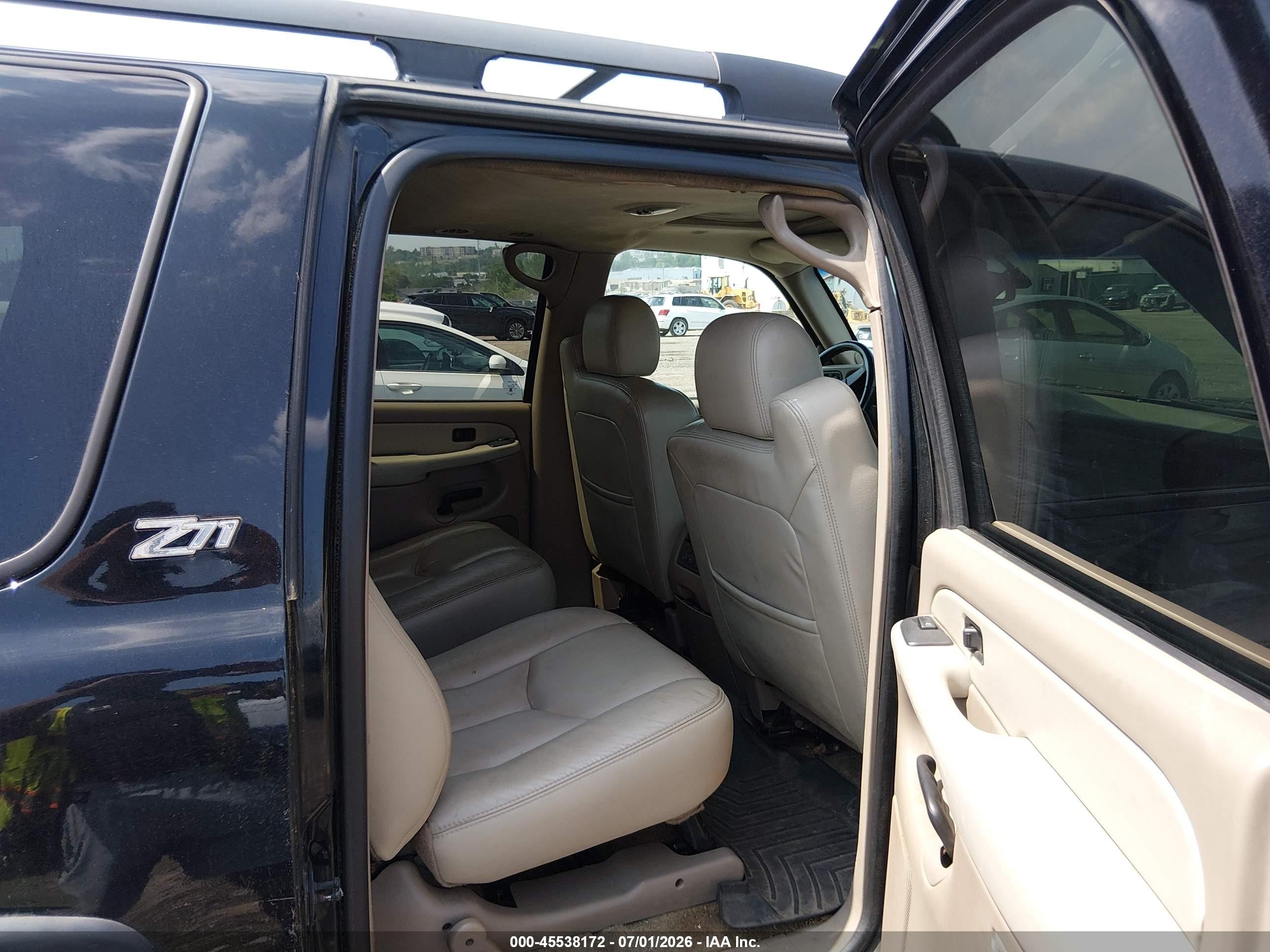2003 Chevrolet Suburban 1500 Z71 Dark Blue vin: 3GNFK16Z33G318833