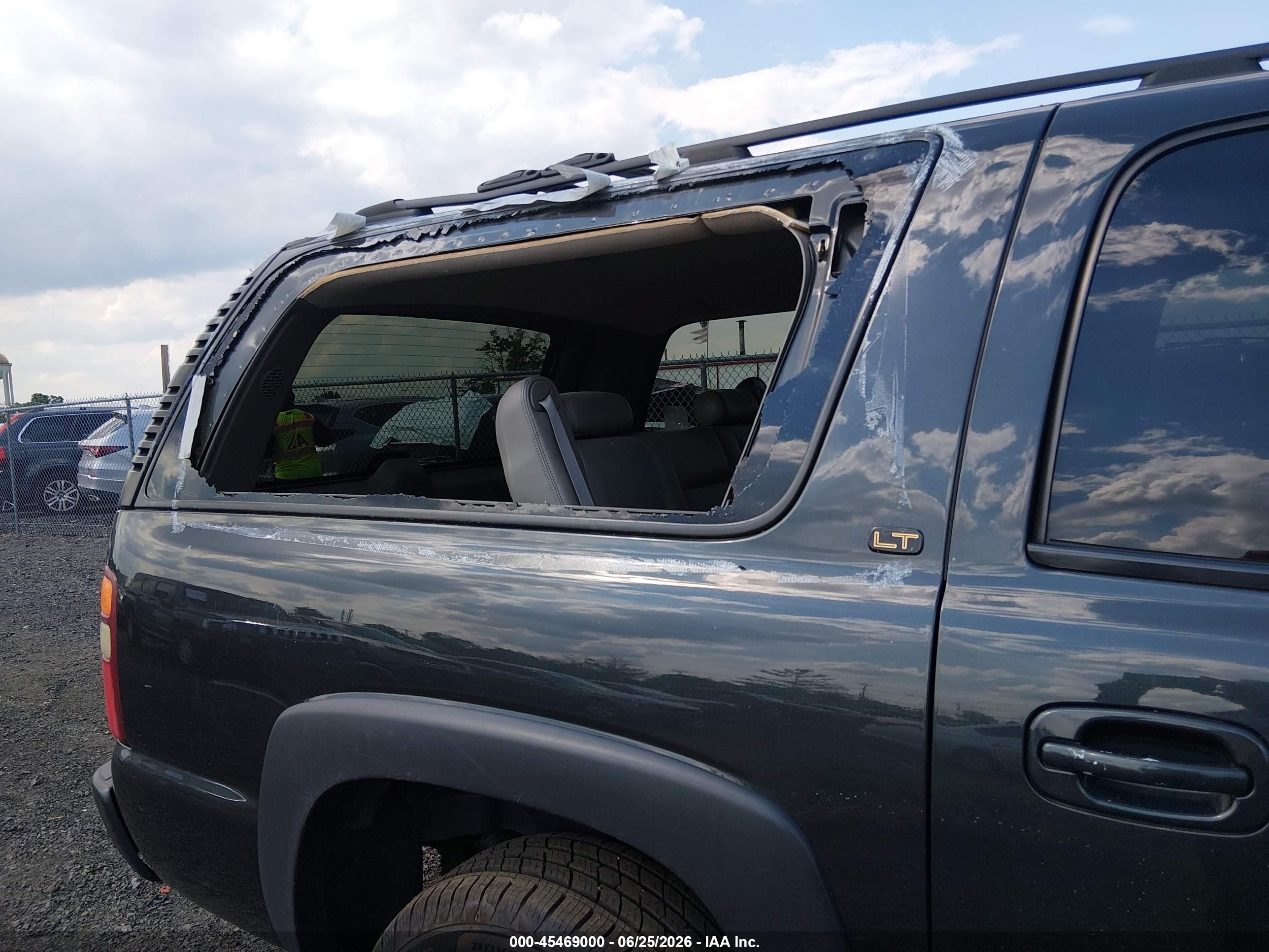2003 Chevrolet Suburban 1500 Lt Black vin: 3GNFK16Z33G337933