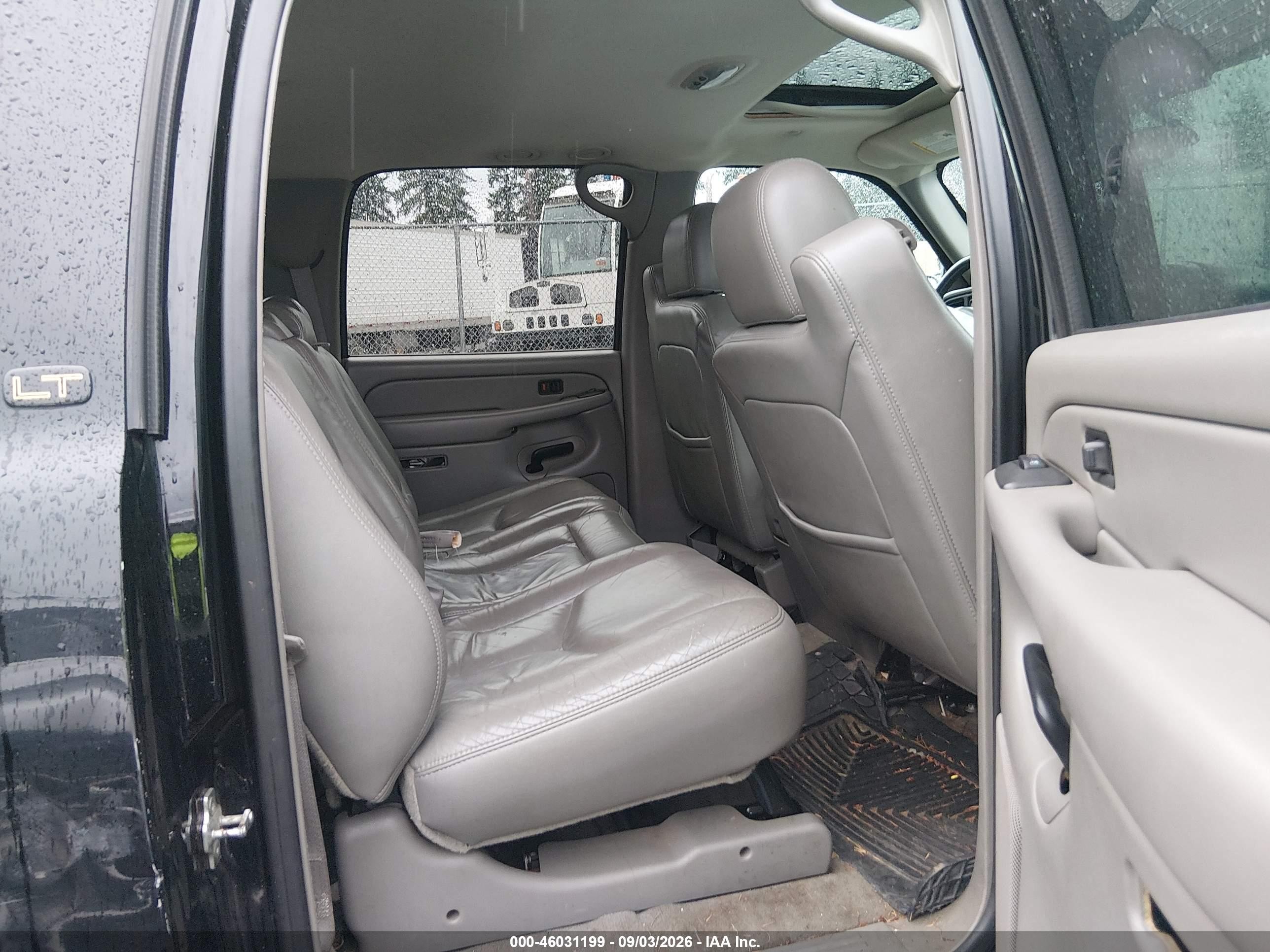 2004 Chevrolet Suburban 1500 Lt Black vin: 3GNFK16Z34G201111