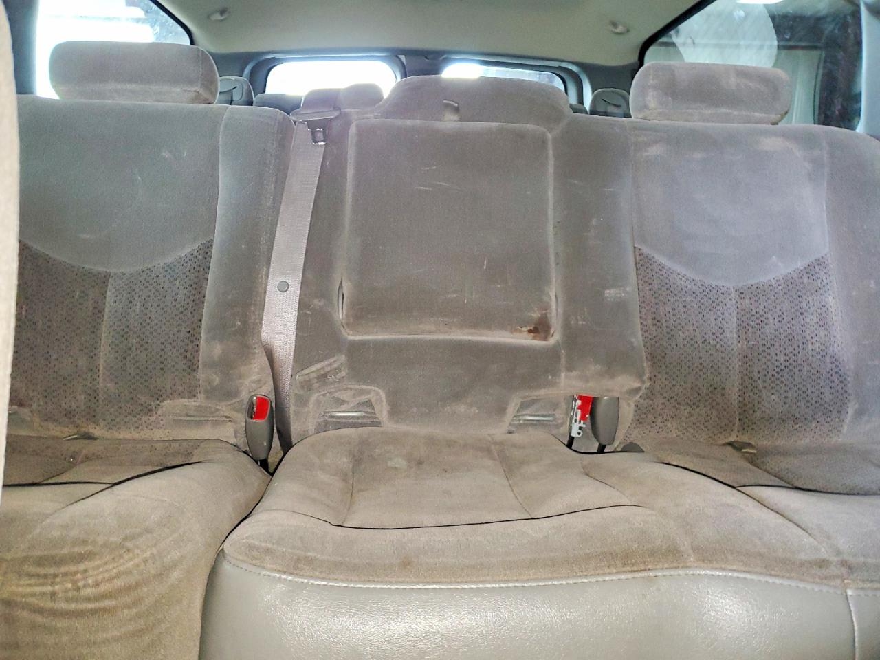2003 Chevrolet Suburban K1500 Белый vin: 3GNFK16Z43G179229