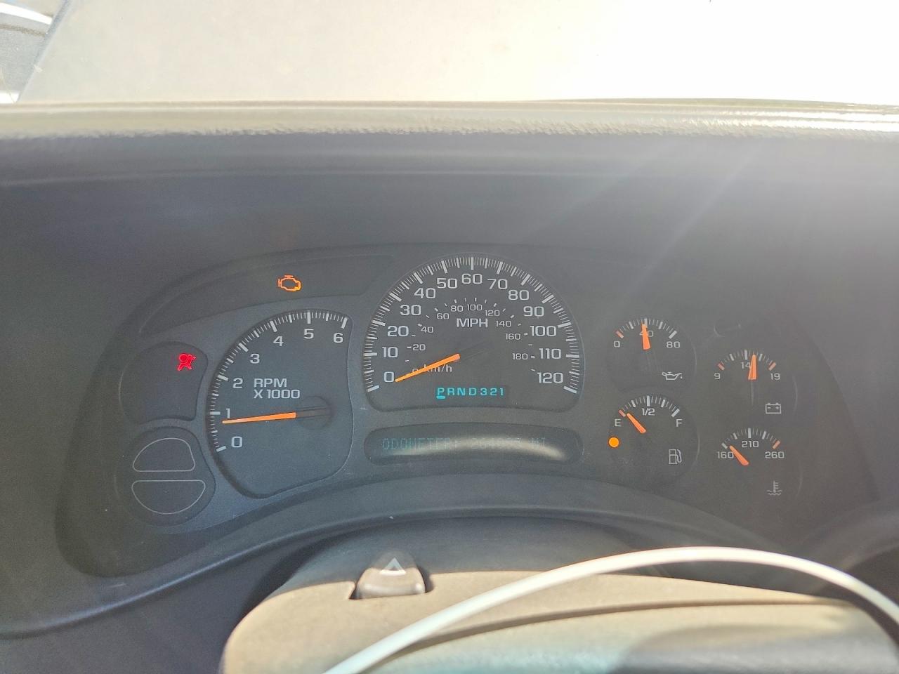 2005 Chevrolet Suburban K1500 Silver vin: 3GNFK16Z45G263117