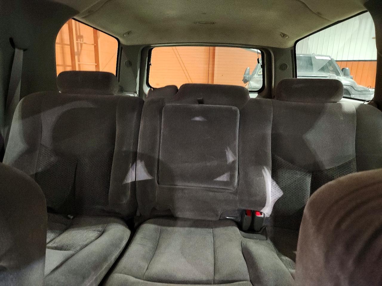 2006 Chevrolet Suburban K1500 Gray vin: 3GNFK16Z46G221905