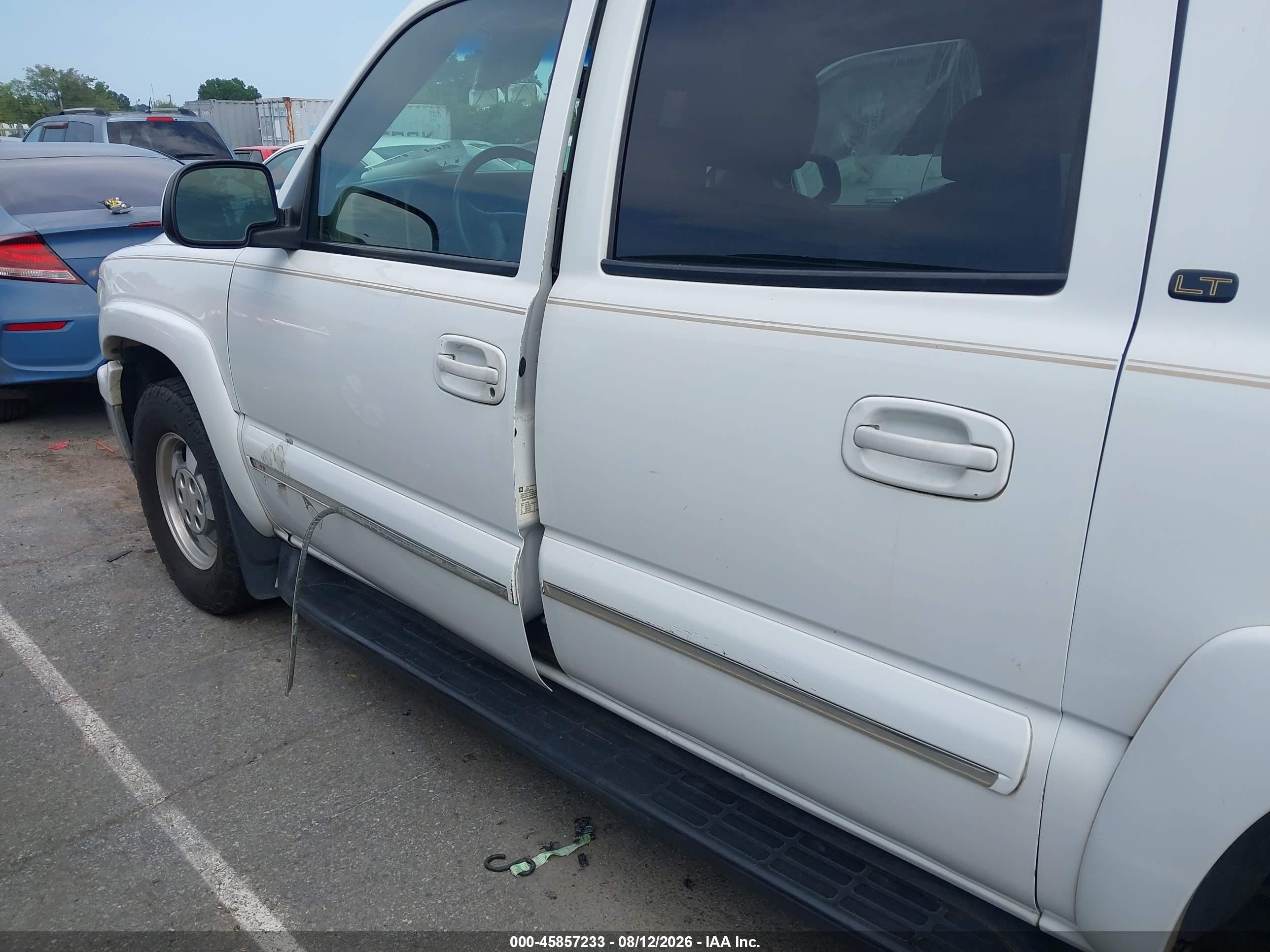 2002 Chevrolet Suburban 1500 Lt Белый vin: 3GNFK16Z52G255510
