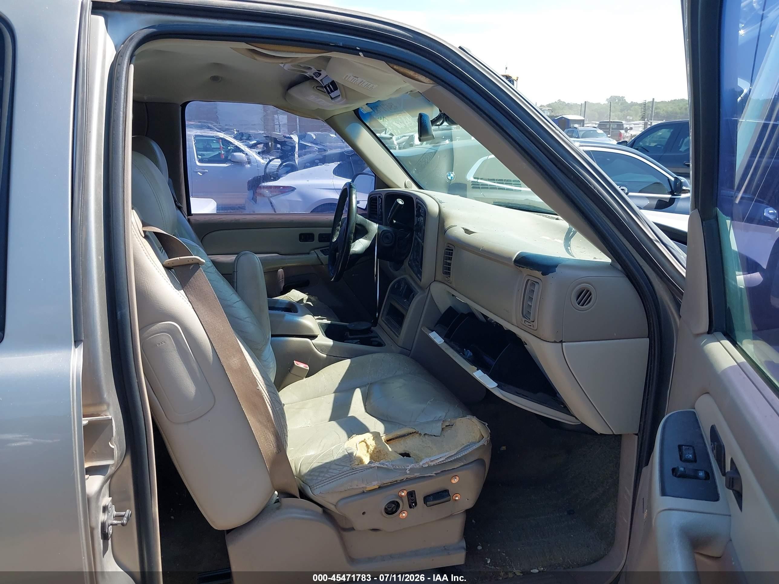 2003 Chevrolet Suburban 1500 Lt Gray vin: 3GNFK16Z63G119890