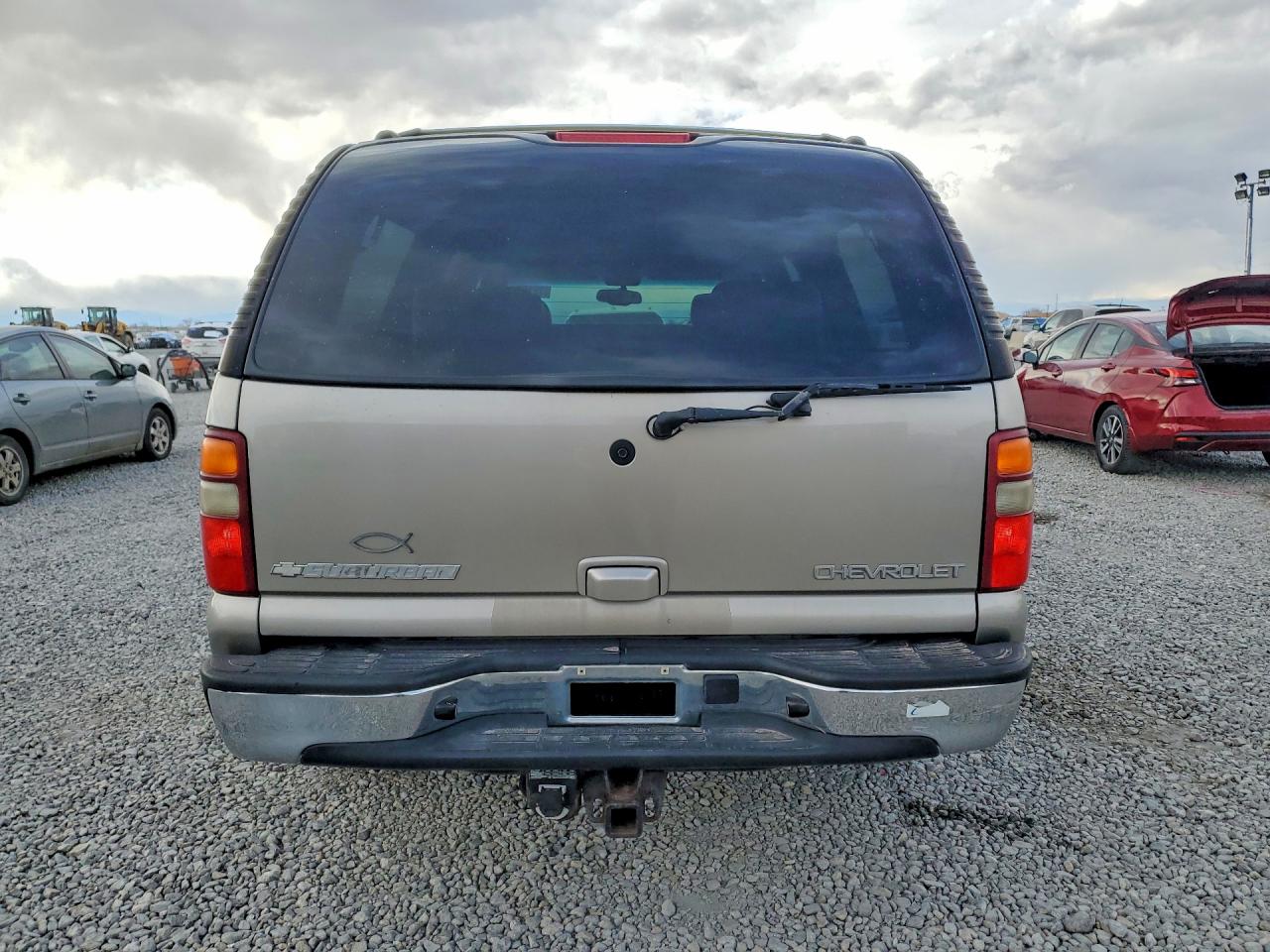 2003 Chevrolet Suburban K1500 Gold vin: 3GNFK16Z63G281096