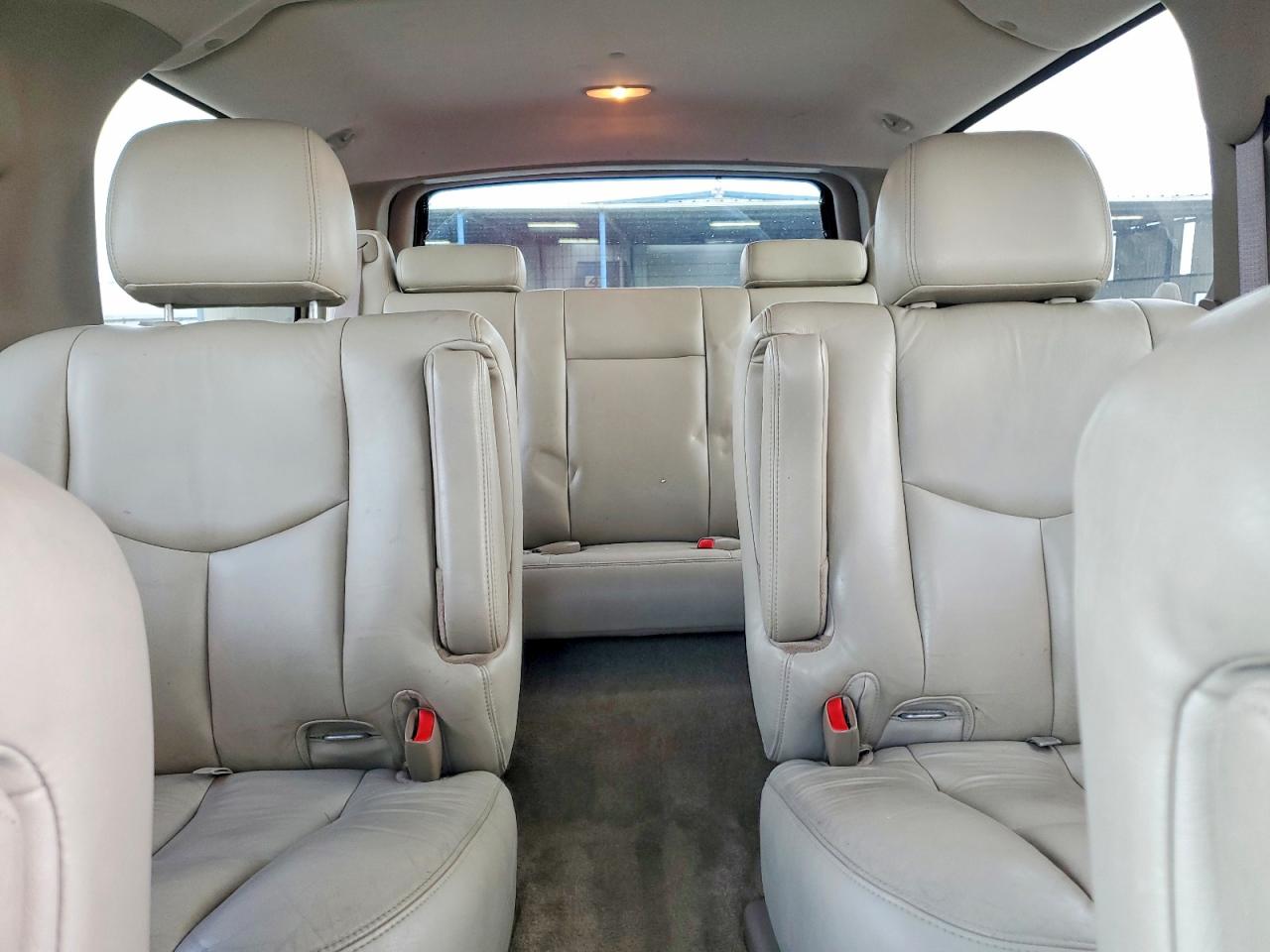 2003 Chevrolet Suburban K1500 Gold vin: 3GNFK16Z63G281096