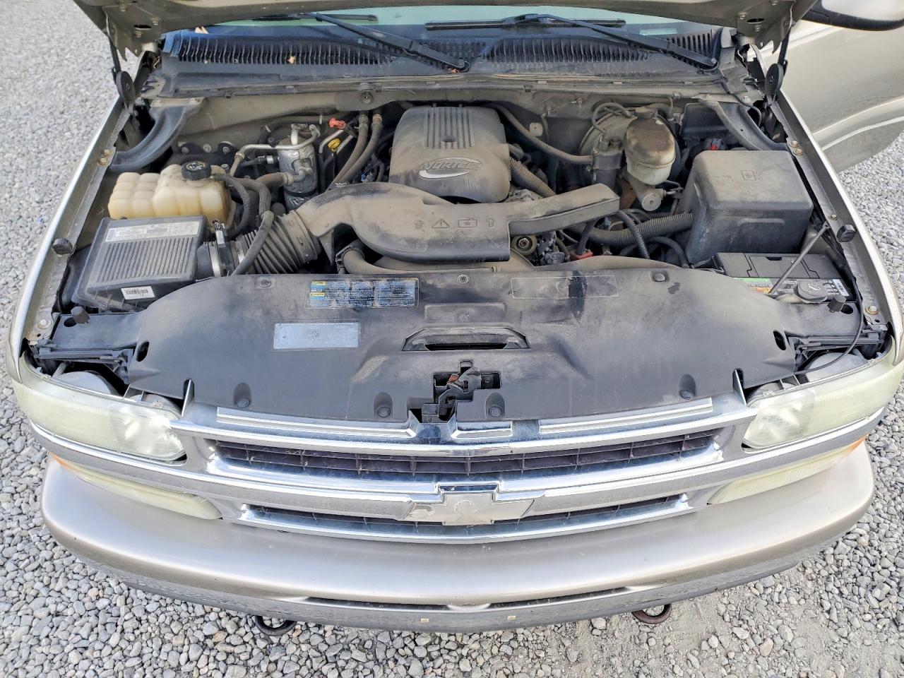 2003 Chevrolet Suburban K1500 Gold vin: 3GNFK16Z63G281096