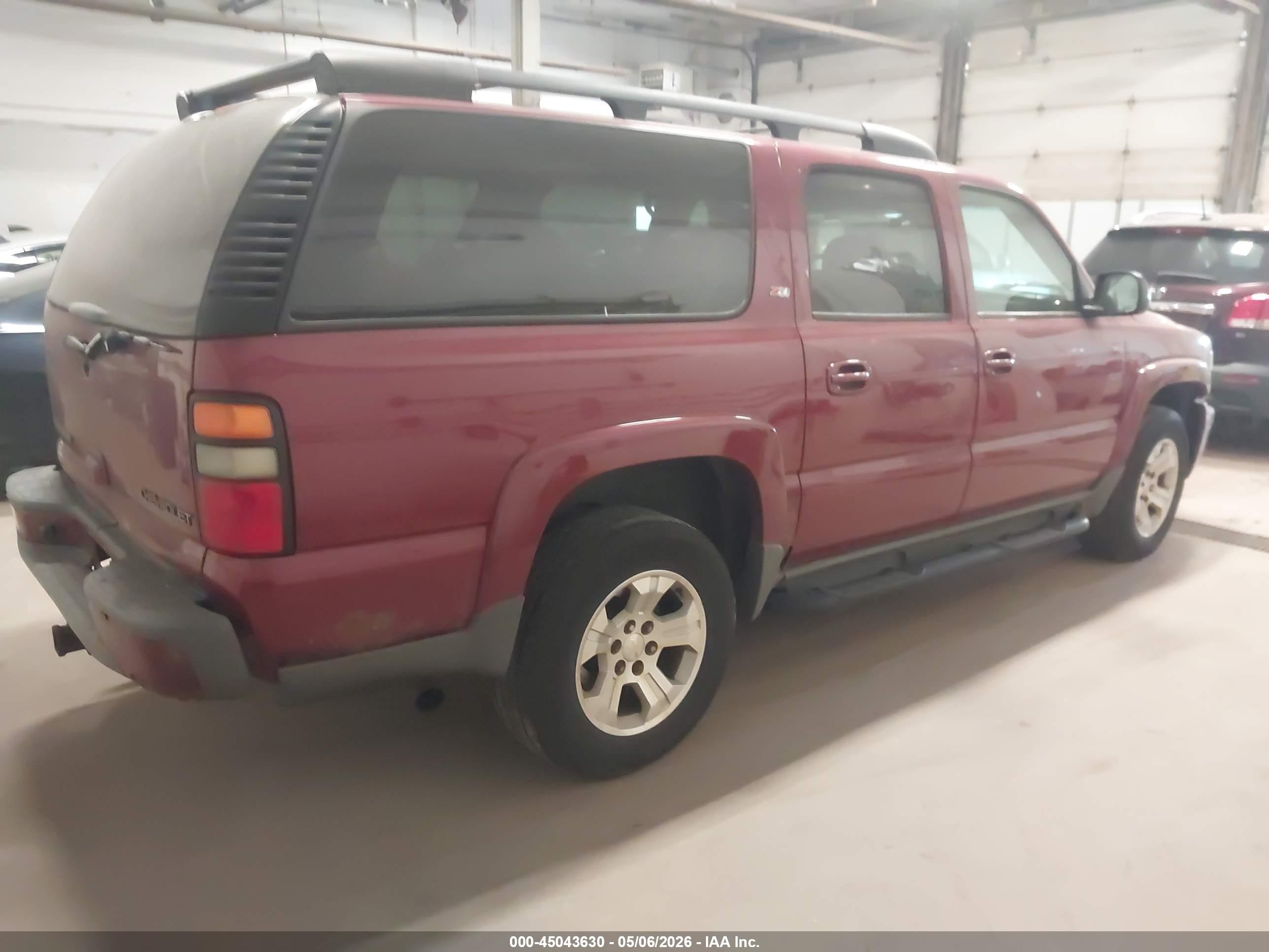 2005 Chevrolet Suburban 1500 Z71 Red vin: 3GNFK16Z65G111422