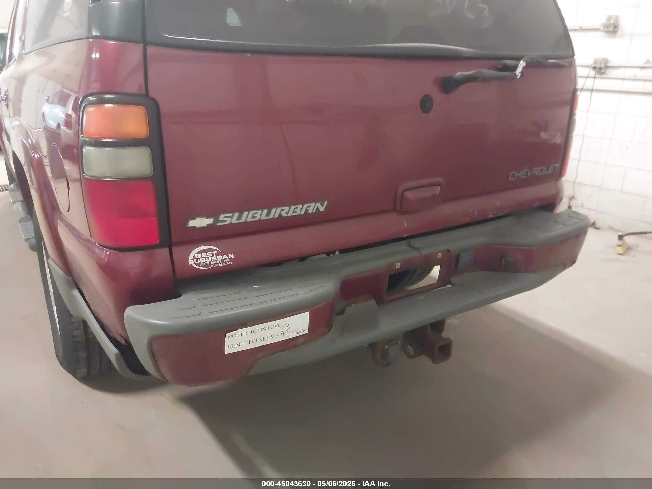 2005 Chevrolet Suburban 1500 Z71 Red vin: 3GNFK16Z65G111422
