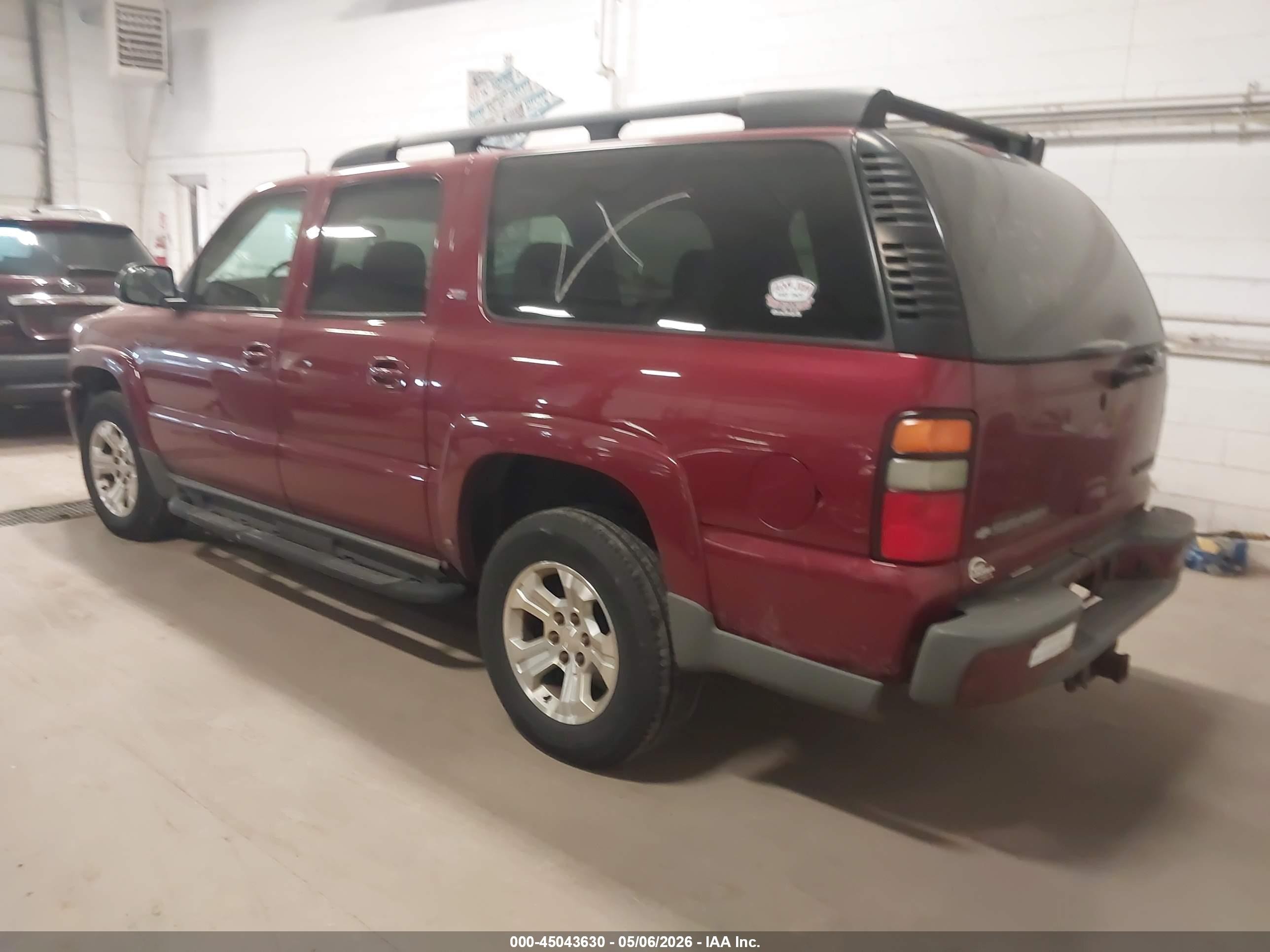 2005 Chevrolet Suburban 1500 Z71 Red vin: 3GNFK16Z65G111422