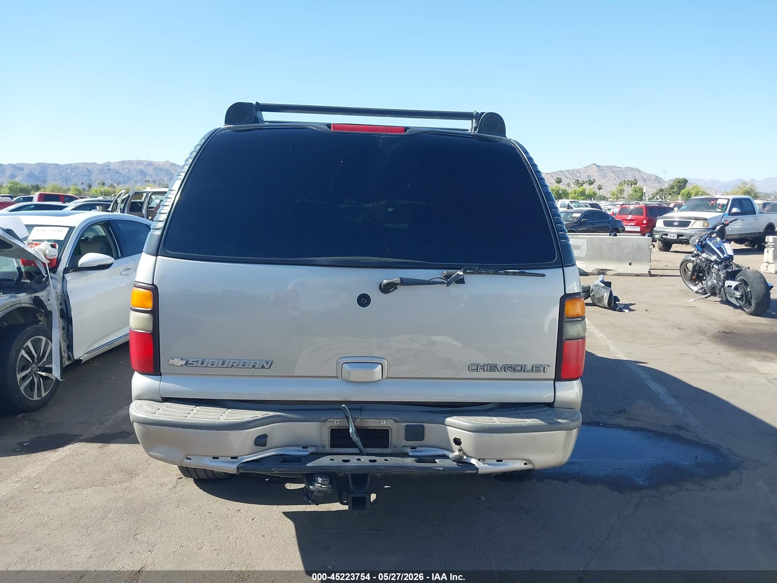 2005 Chevrolet Suburban 1500 Z71 Champagne vin: 3GNFK16Z75G167482