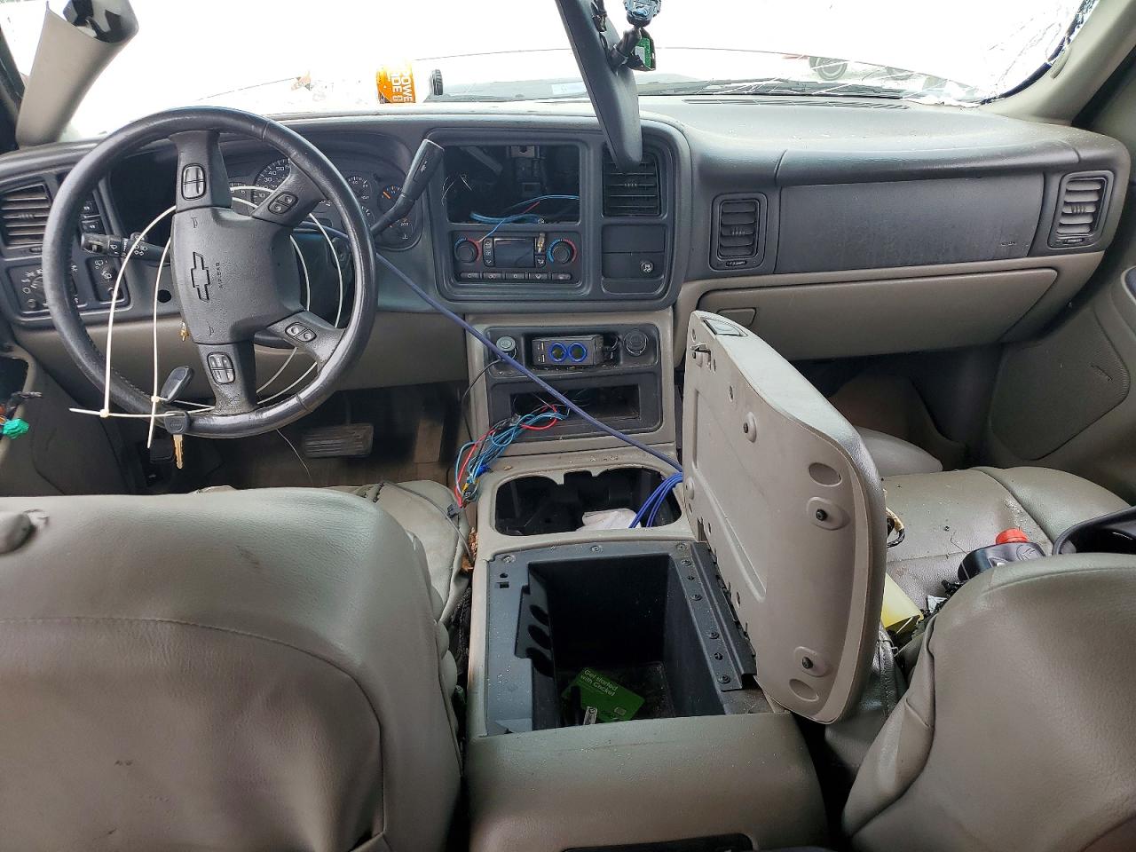 2006 Chevrolet Suburban K1500 Tan vin: 3GNFK16Z76G227889