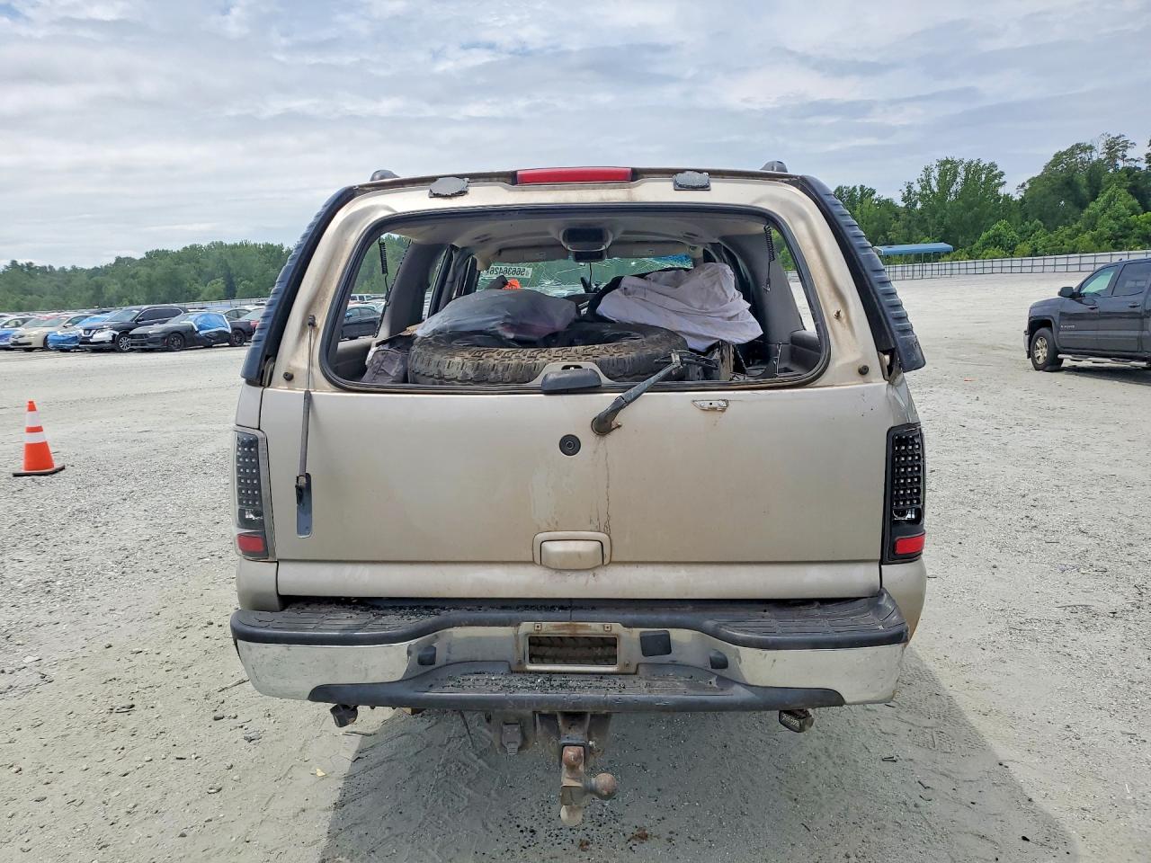 2006 Chevrolet Suburban K1500 Tan vin: 3GNFK16Z76G227889