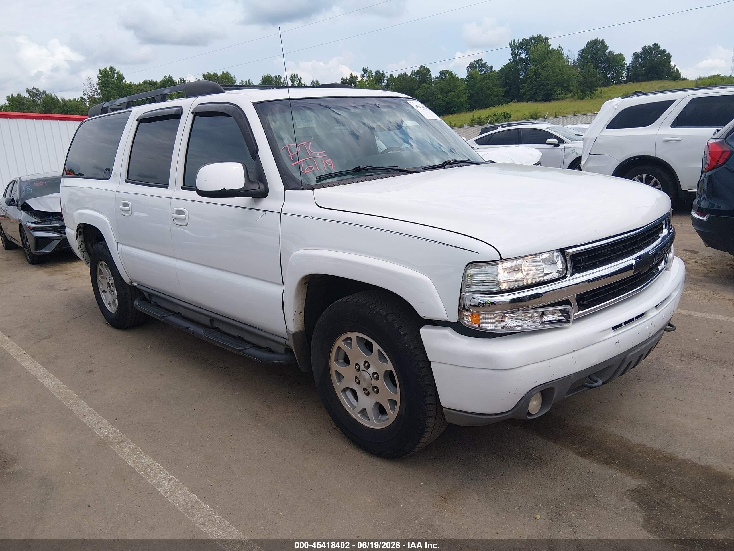2002 Chevrolet Suburban 1500 Z71 White vin: 3GNFK16Z82G229256