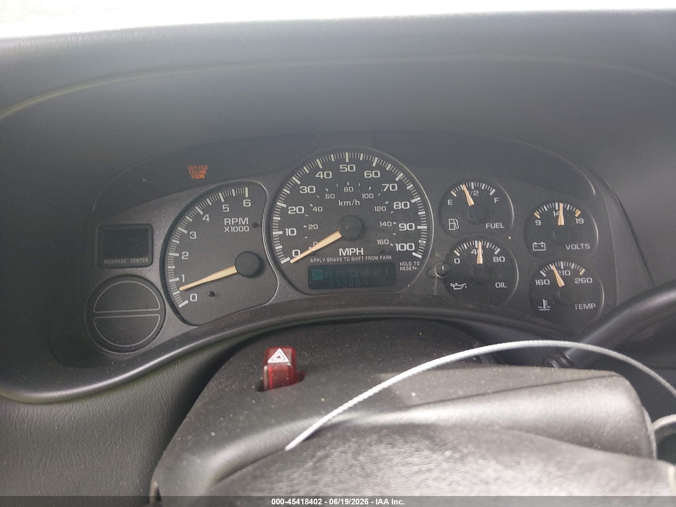 2002 Chevrolet Suburban 1500 Z71 White vin: 3GNFK16Z82G229256
