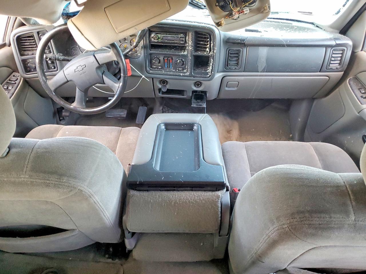 2004 Chevrolet Suburban K1500 Tan vin: 3GNFK16Z94G263239