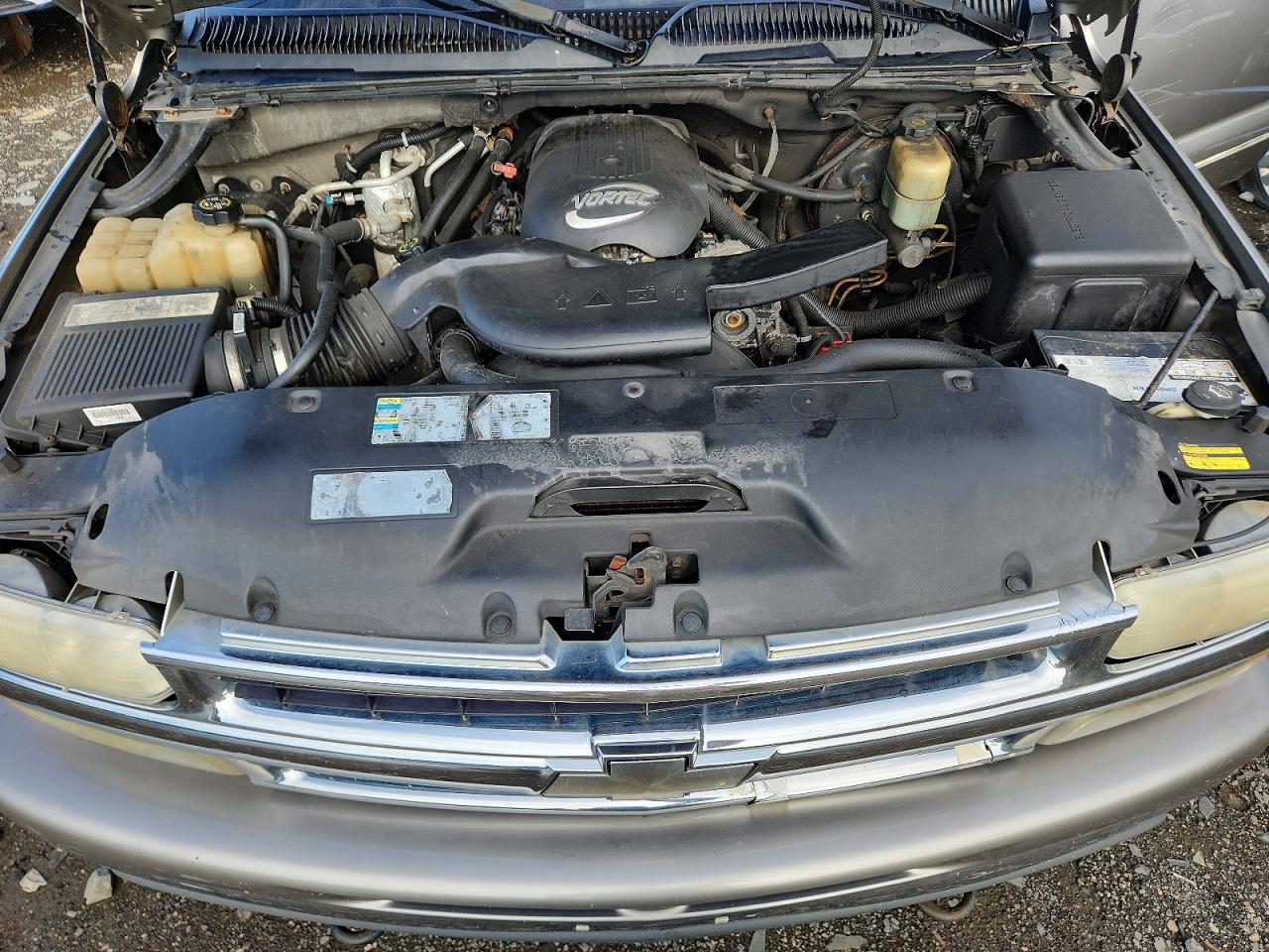 2002 Chevrolet Suburban K1500 Gold vin: 3GNFK16ZX2G243143