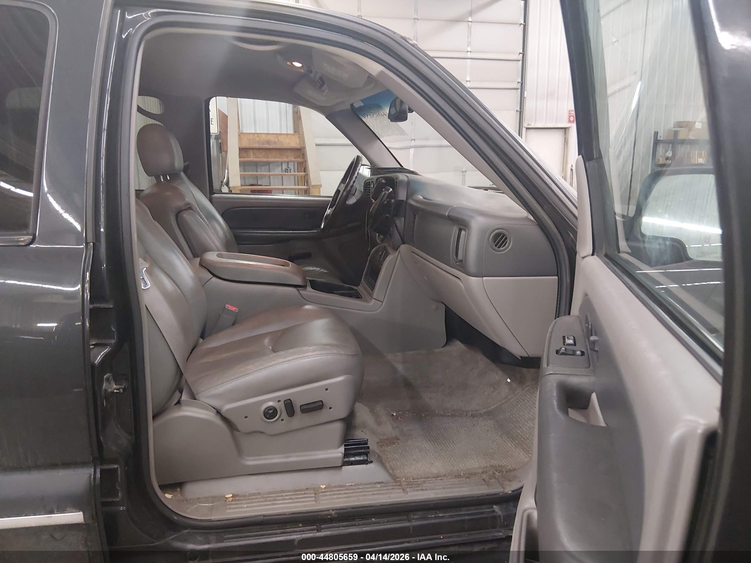 2003 Chevrolet Suburban 1500 Lt Dark Blue vin: 3GNFK16ZX3G204408