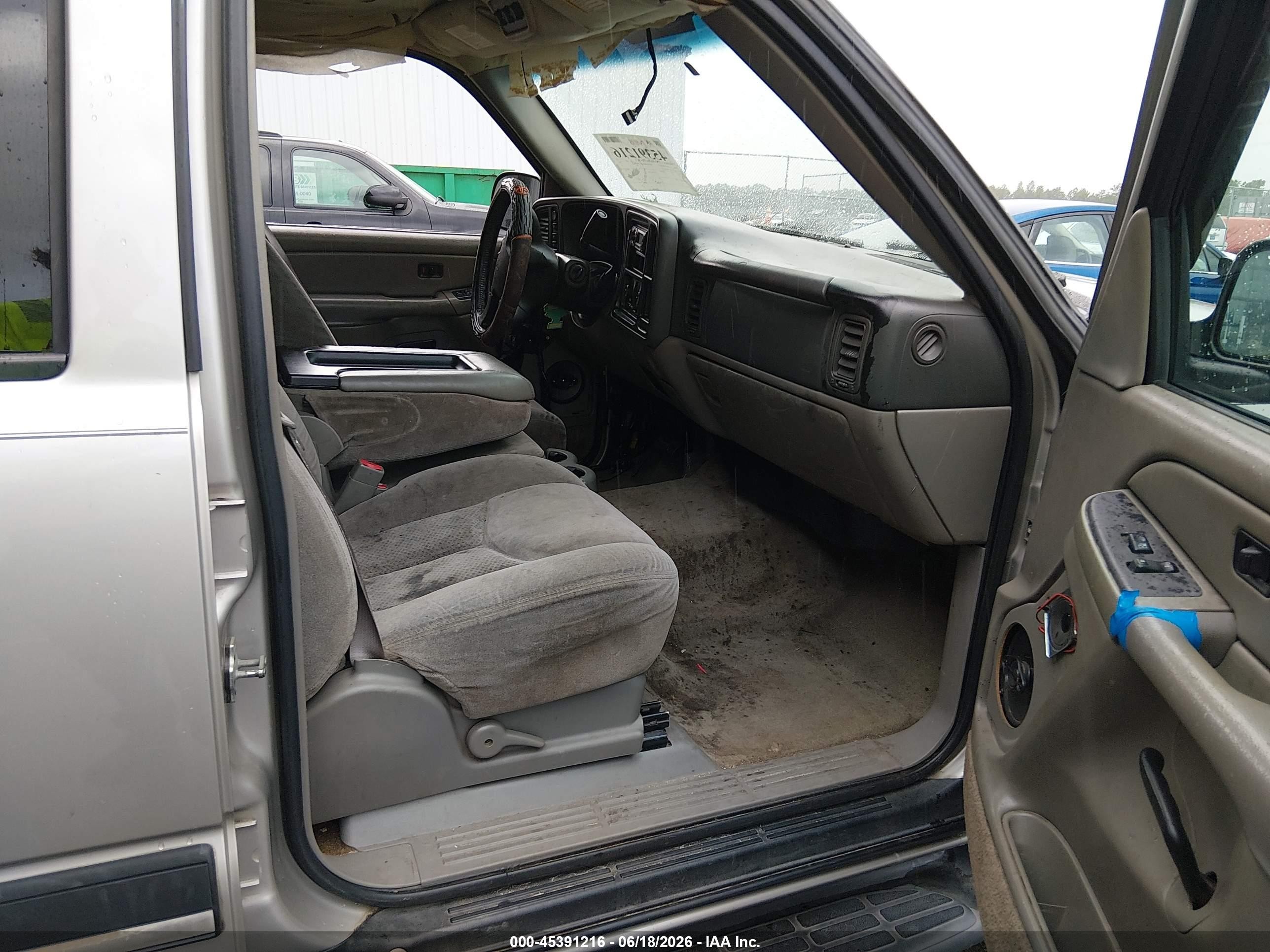 2004 Chevrolet Suburban 1500 Ls Beige vin: 3GNFK16ZX4G207746