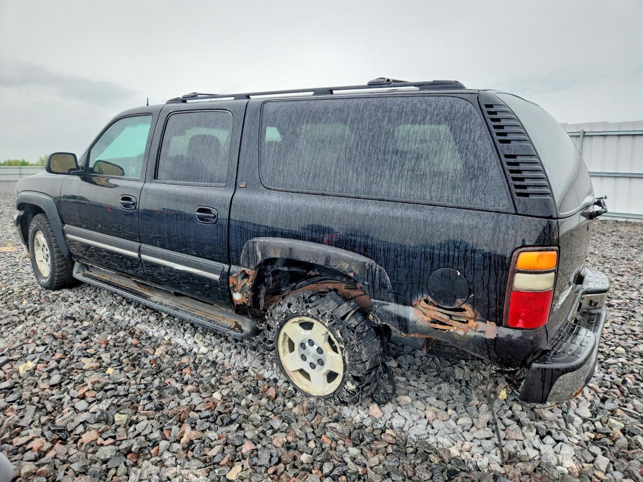2005 Chevrolet Suburban K1500 Black vin: 3GNFK16ZX5G206551