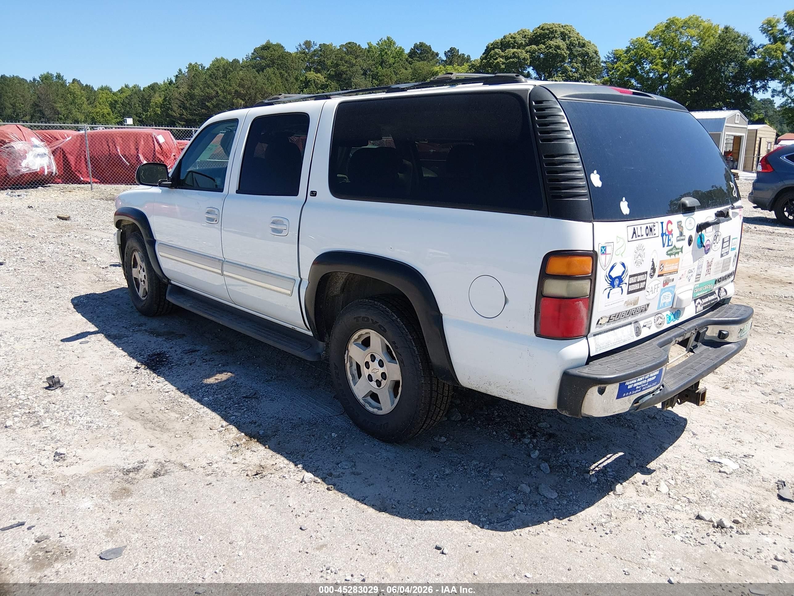 2005 Chevrolet Suburban 1500 Lt White vin: 3GNFK16ZX5G236410