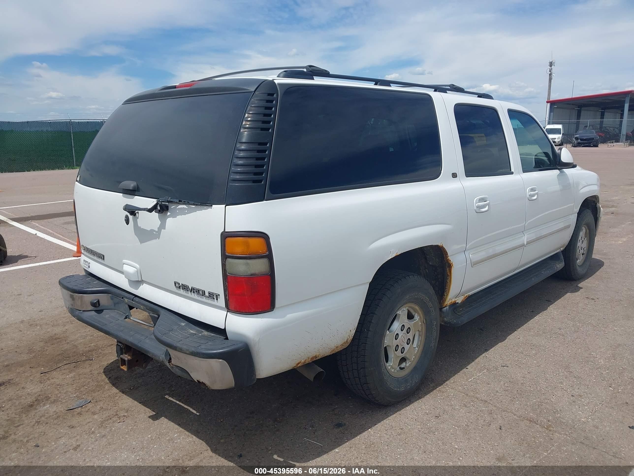 2005 Chevrolet Suburban 1500 Lt White vin: 3GNFK16ZX5G283419
