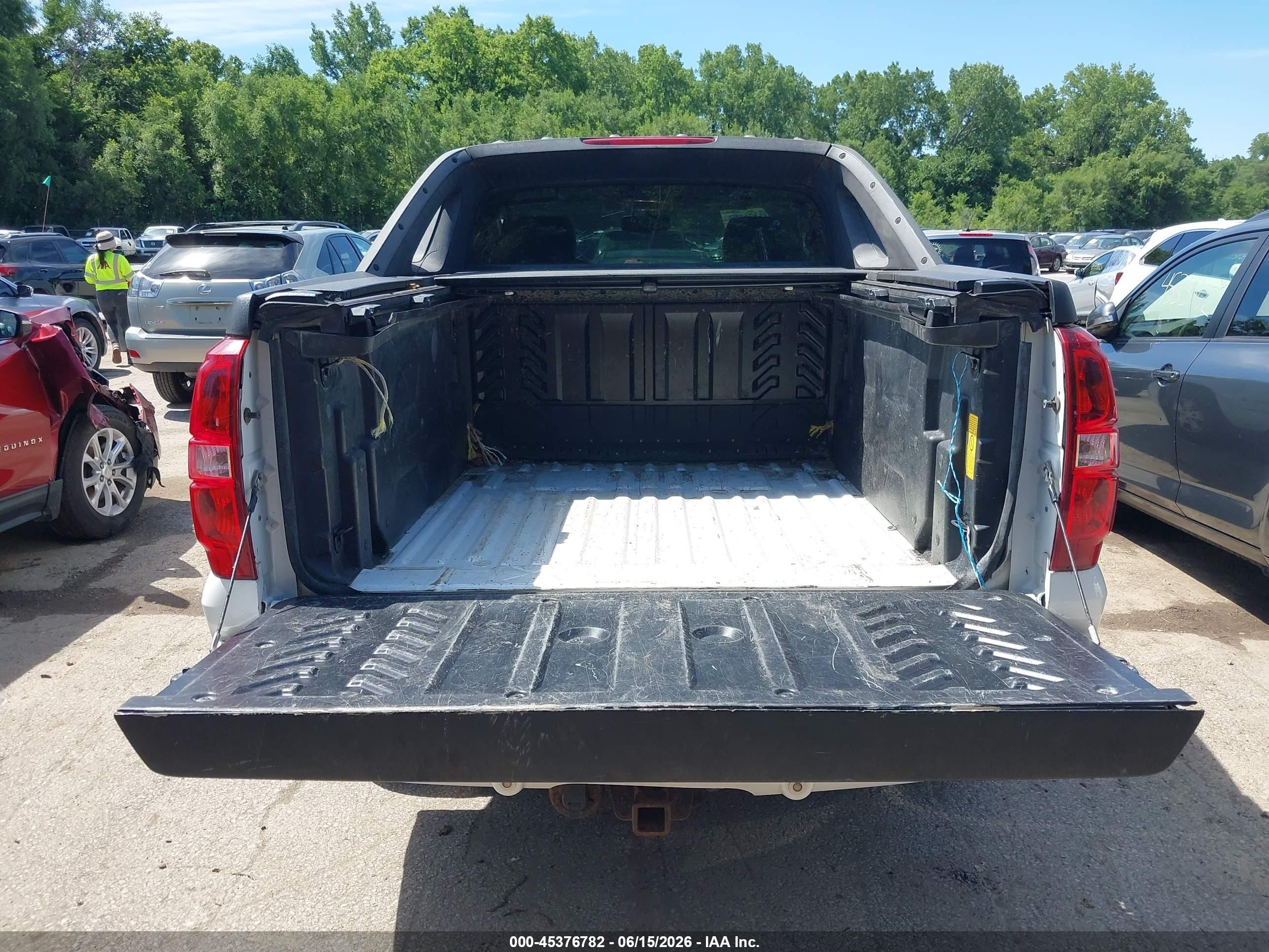 2009 Chevrolet Avalanche 1500 Lt2 White vin: 3GNFK22069G150319
