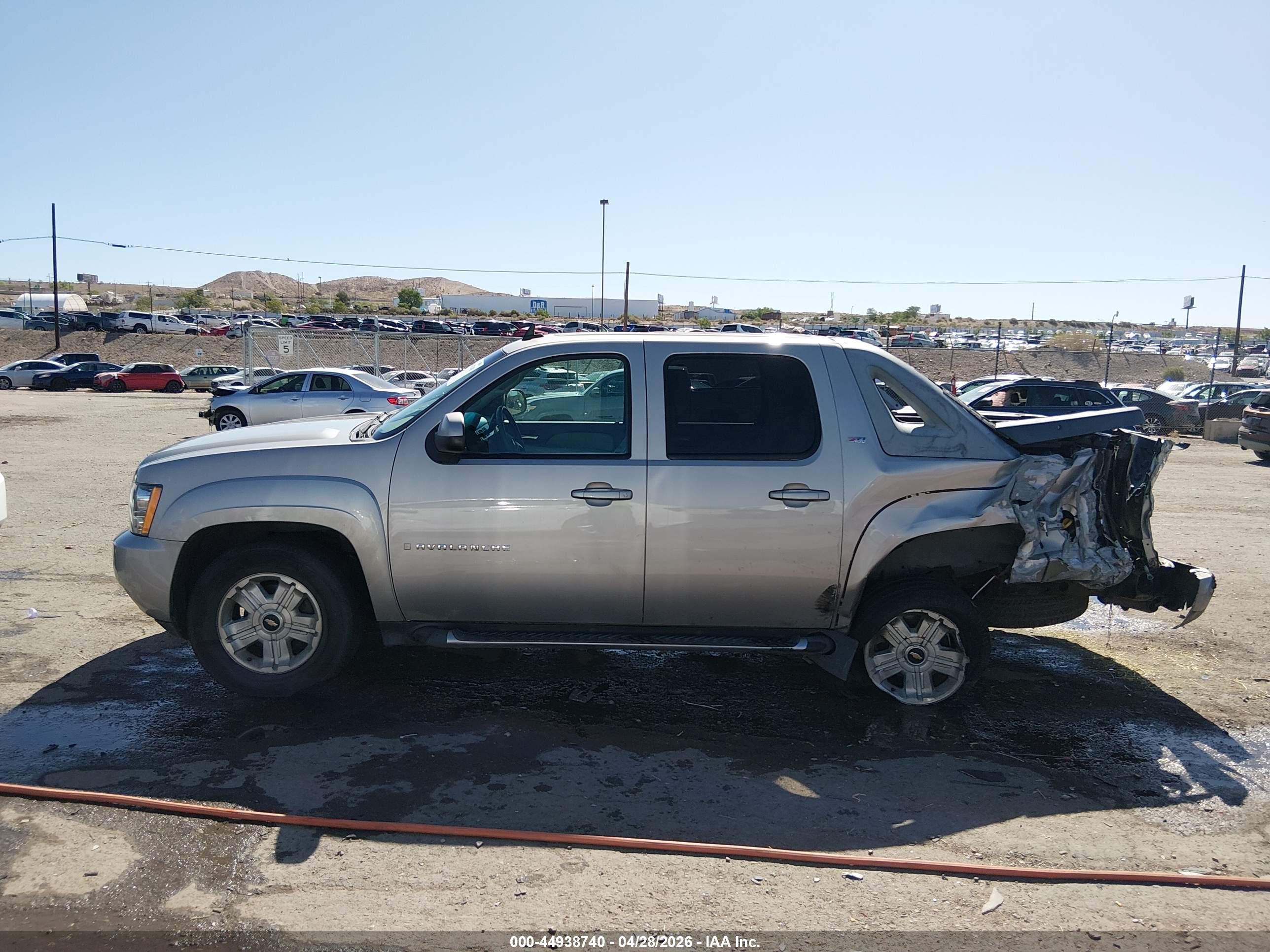 2009 Chevrolet Avalanche 1500 Lt2 Gold vin: 3GNFK22069G266314