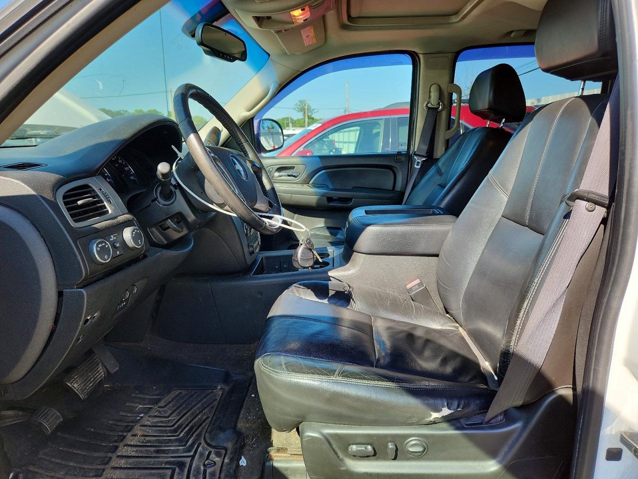 2009 Chevrolet Avalanche K1500 Lt White vin: 3GNFK220X9G283262